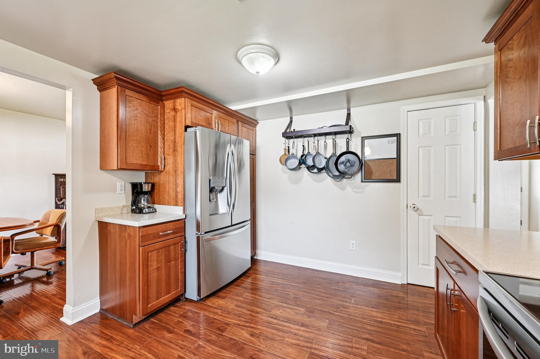 THE PROVINCES - Residential