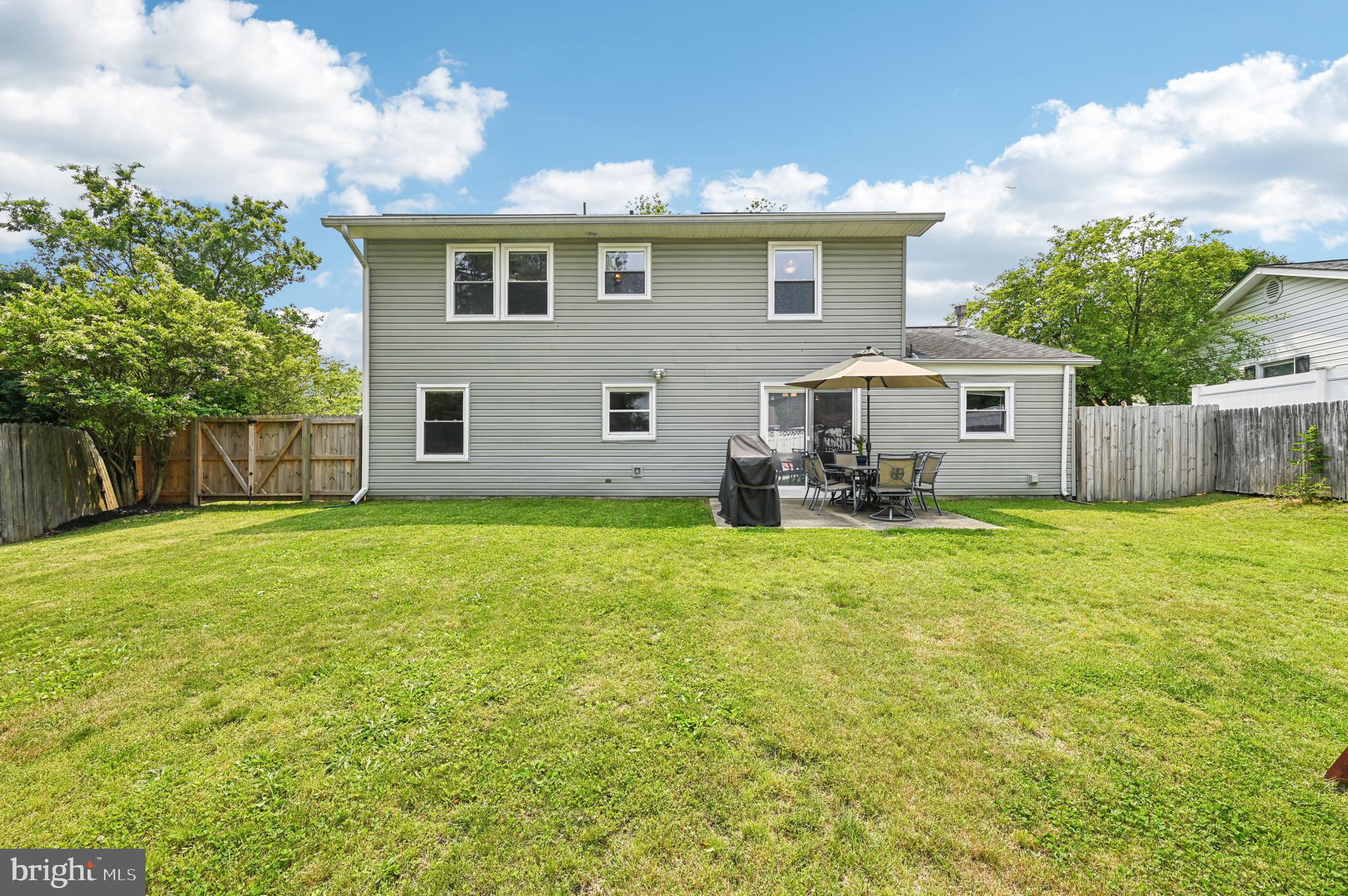 THE PROVINCES - Residential