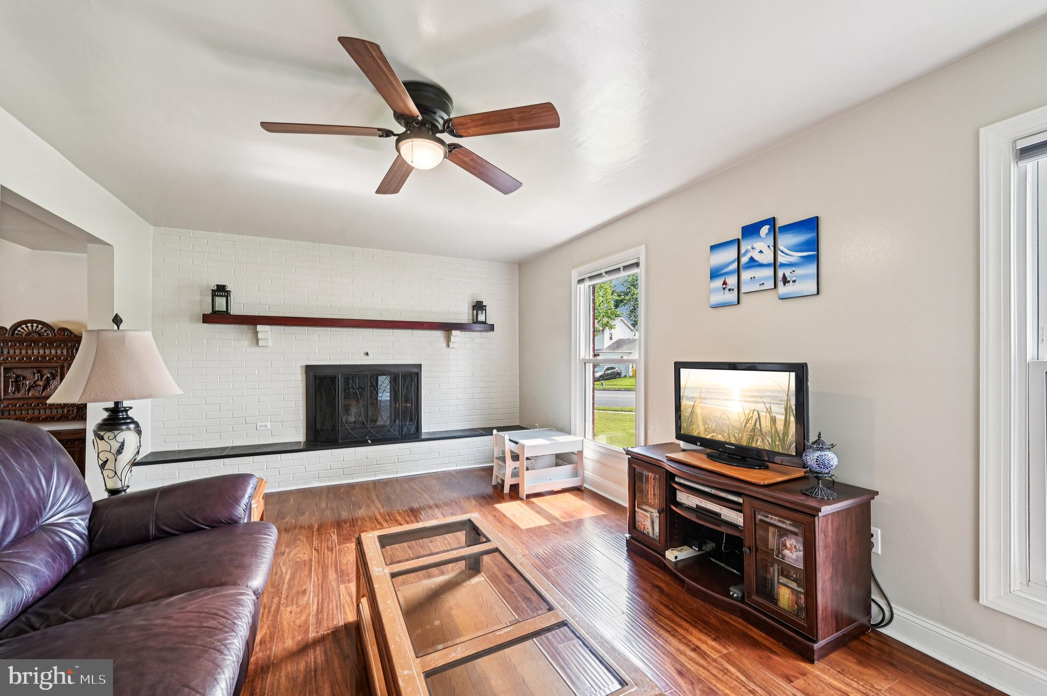 THE PROVINCES - Residential