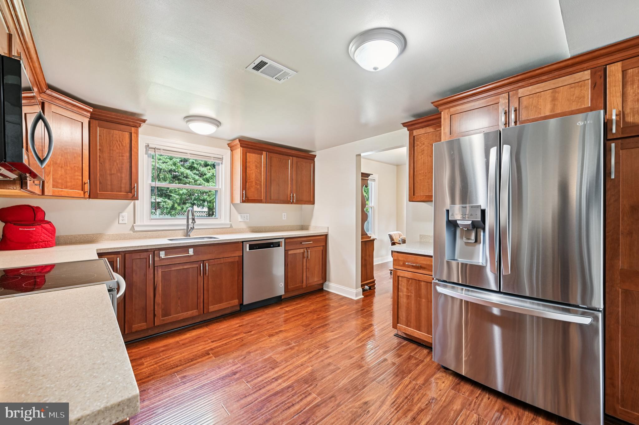 THE PROVINCES - Residential