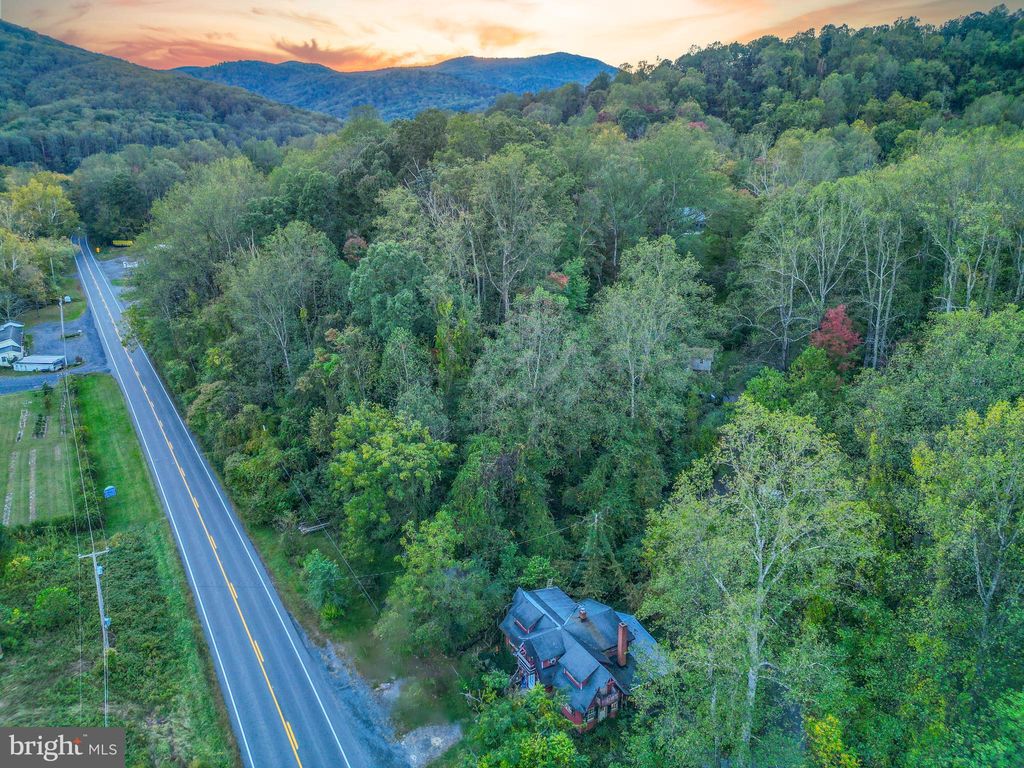 Photo of 11727 Lee Highway, SPERRYVILLE, VA 22740 (MLS # VARP2002260)