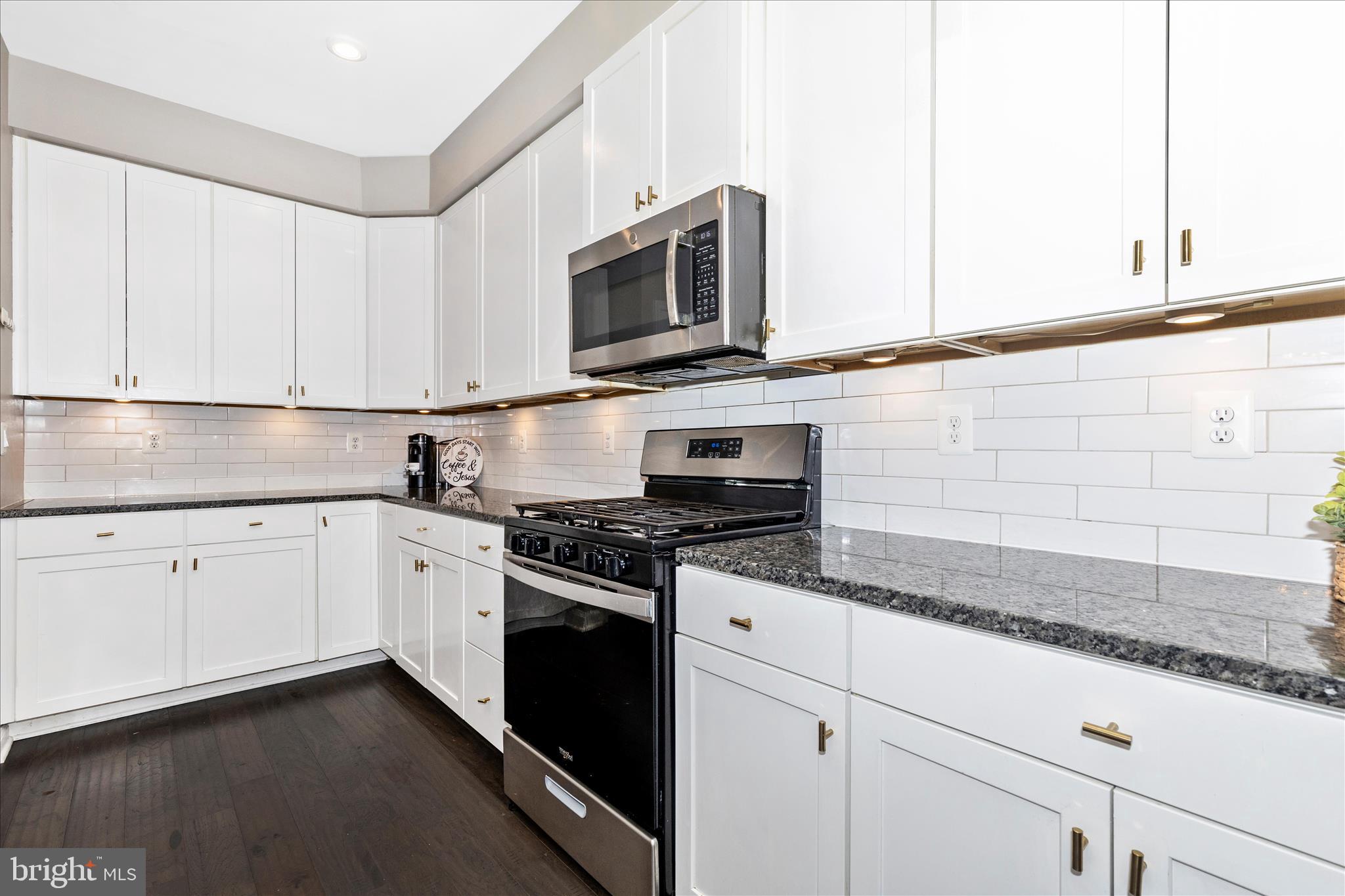 CABIN BRANCH - Residential