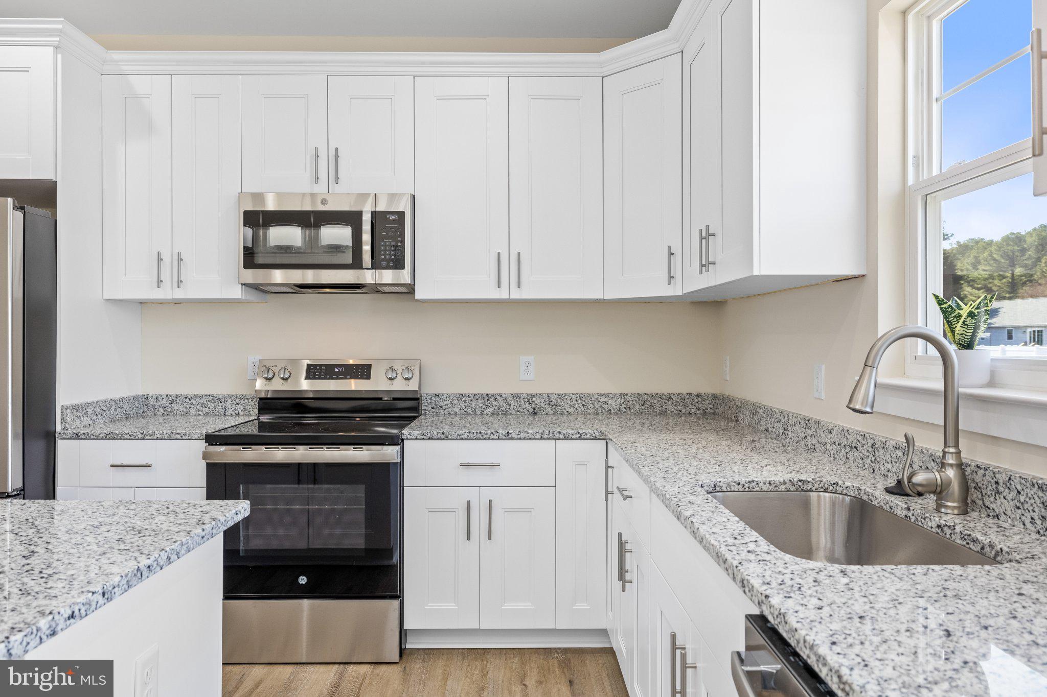 CABIN POINT / GLEBE HARBOR - Residential