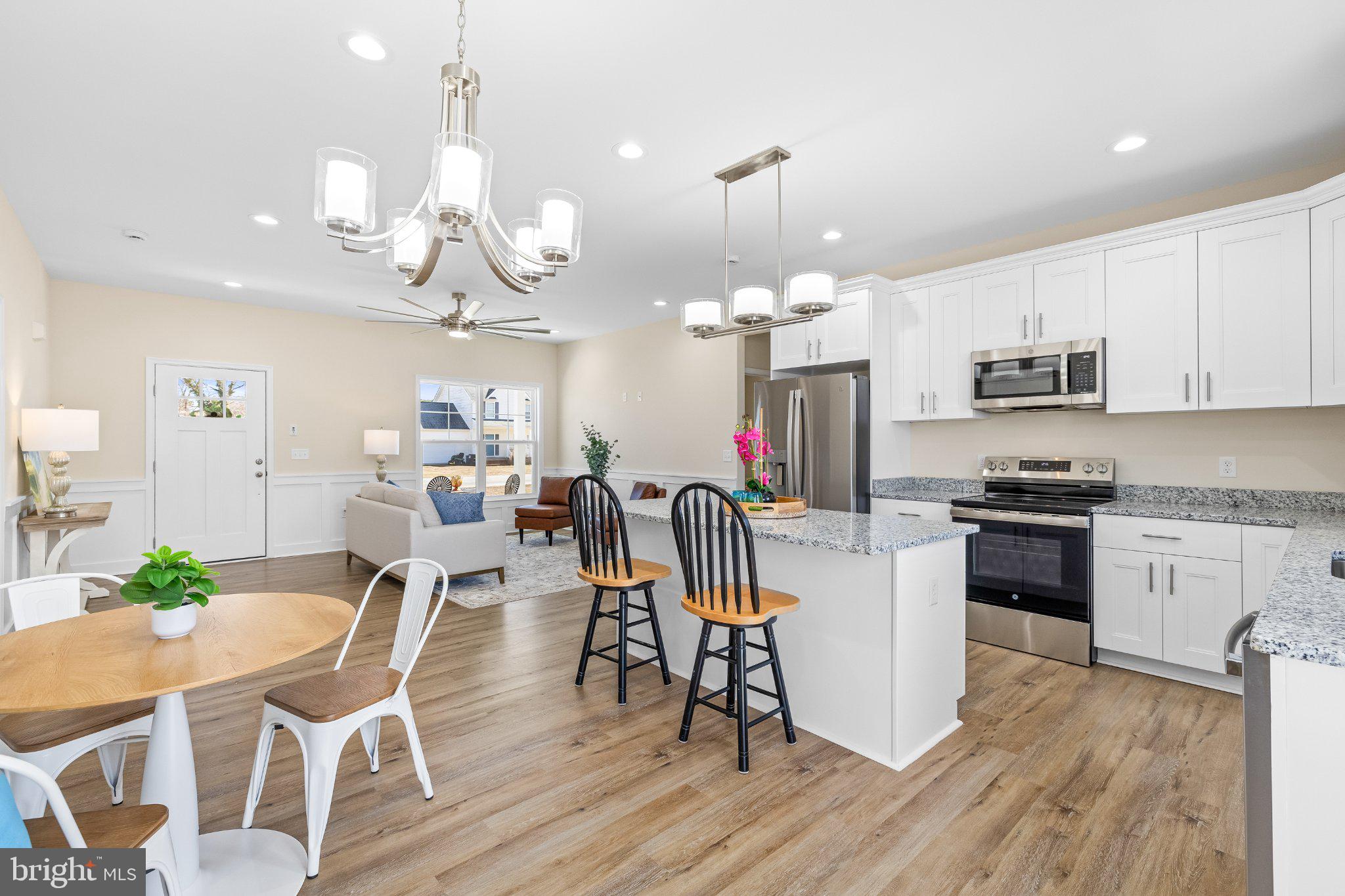 CABIN POINT / GLEBE HARBOR - Residential