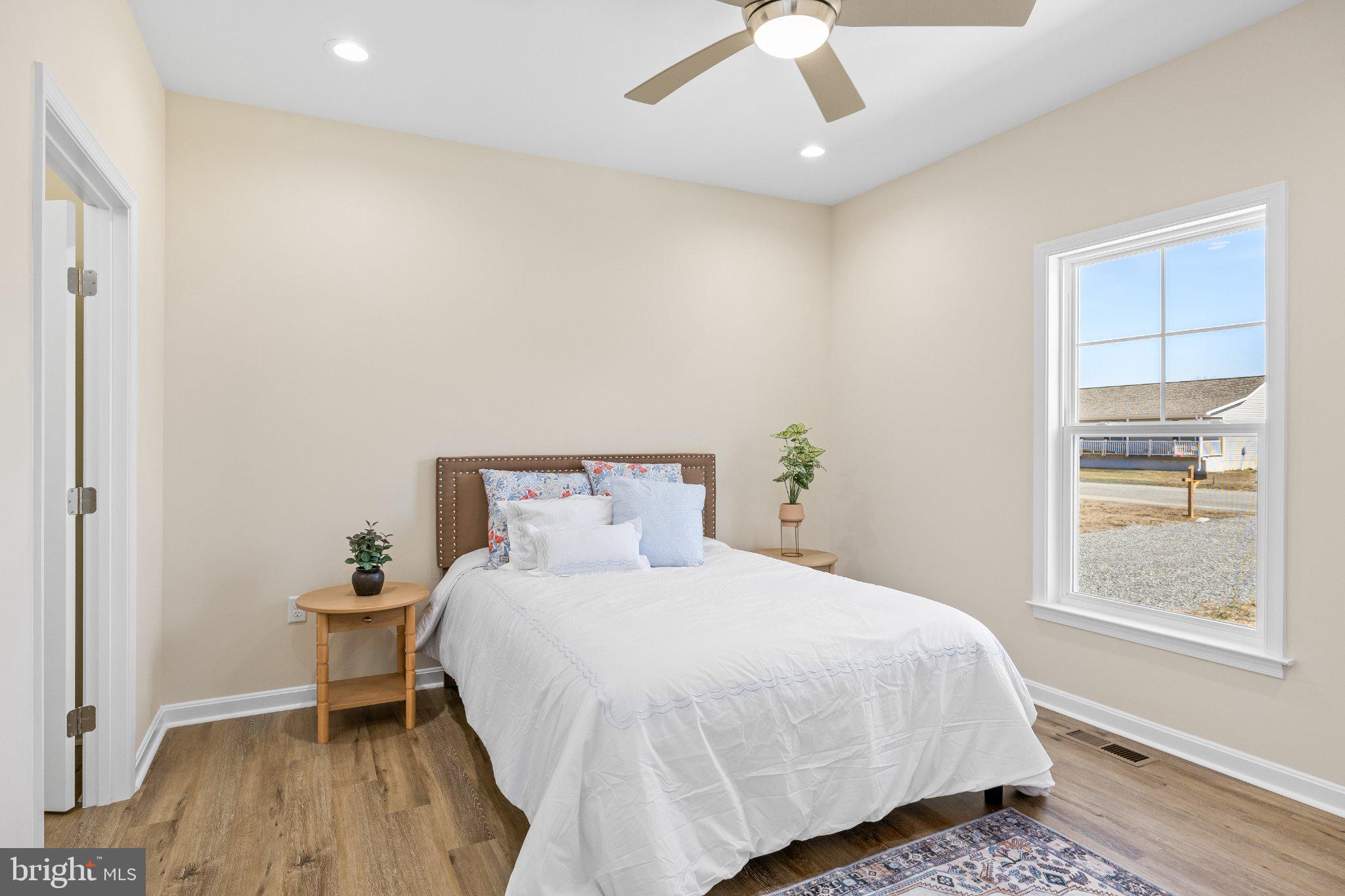 CABIN POINT / GLEBE HARBOR - Residential