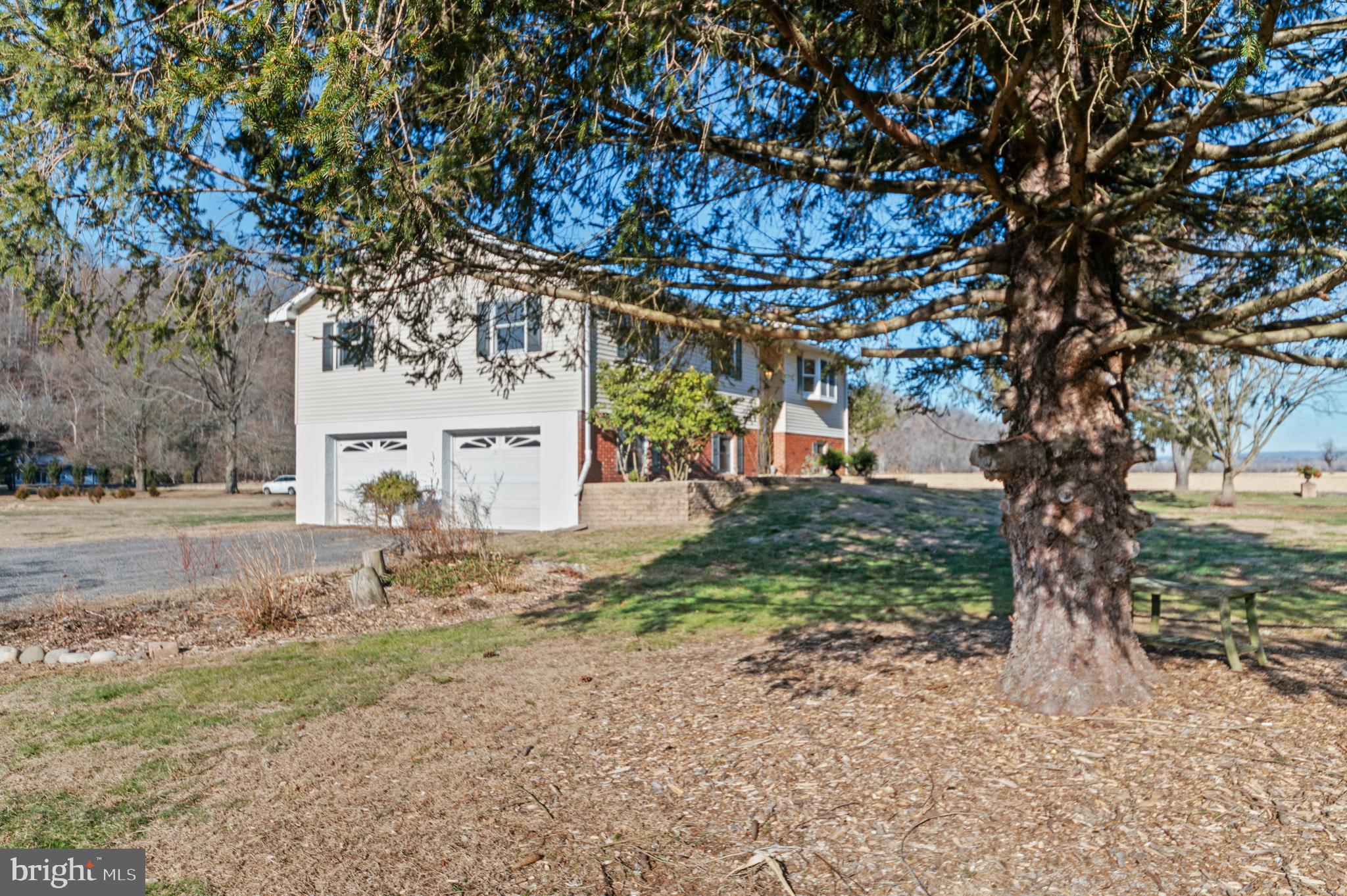 1 CROSS CREEK LANE