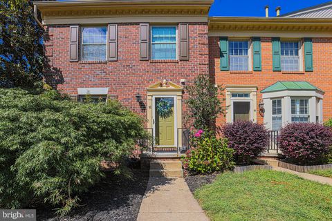 16 MEADOW RUN COURT SPARKS GLENCOE MD 21152