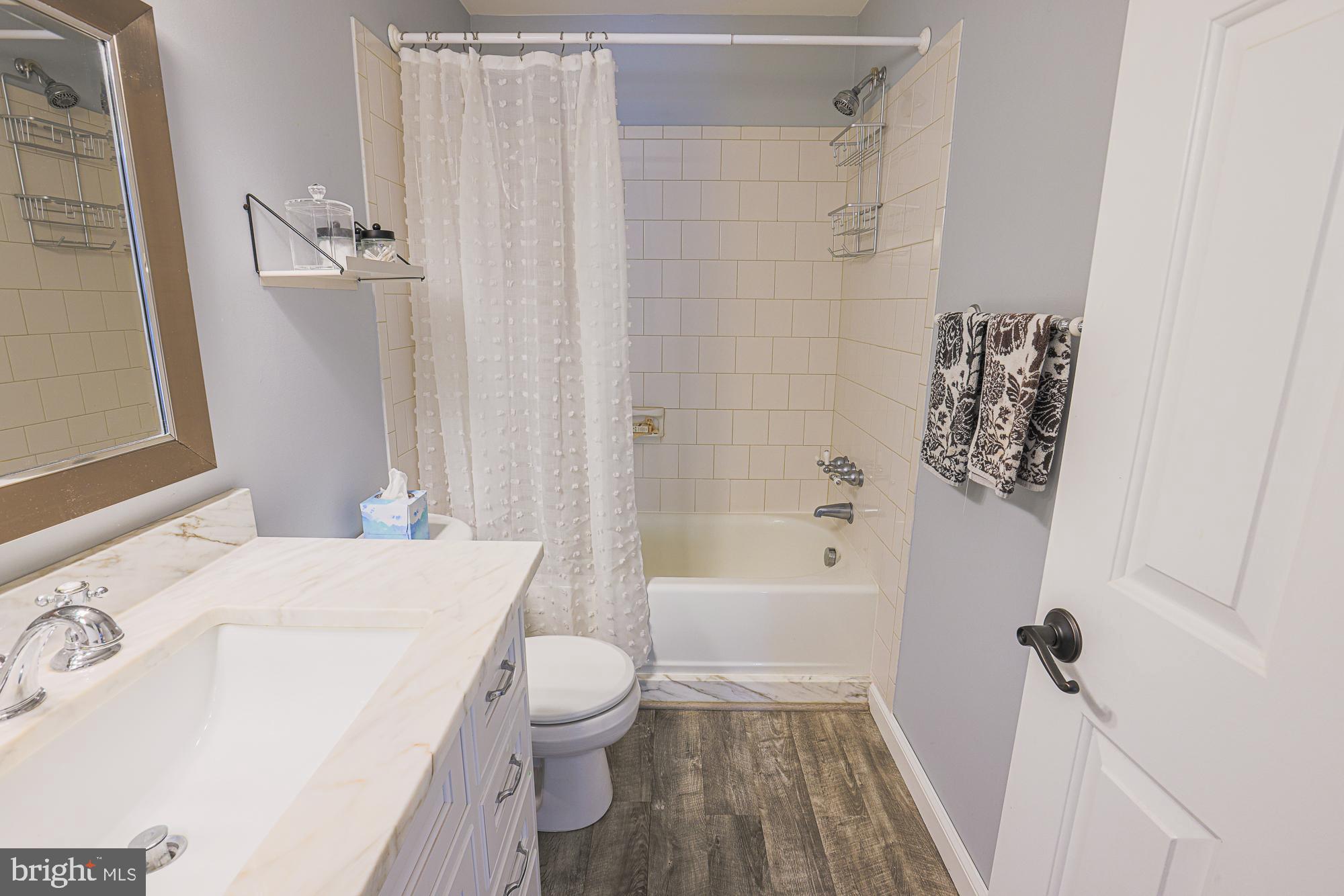 LOVETON FARMS - Residential