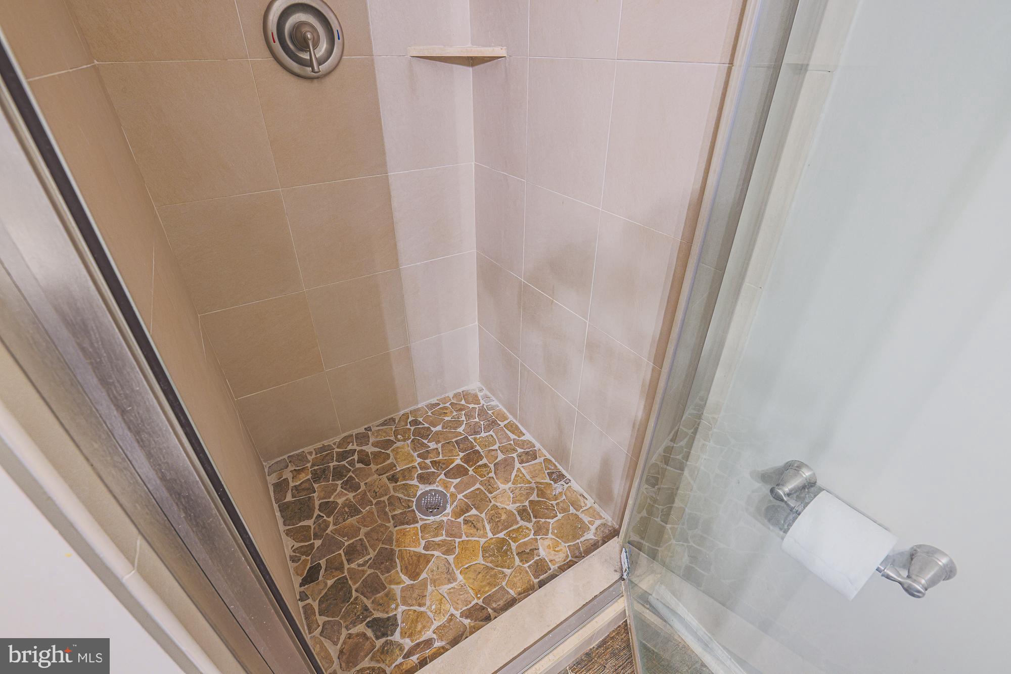 LOVETON FARMS - Residential