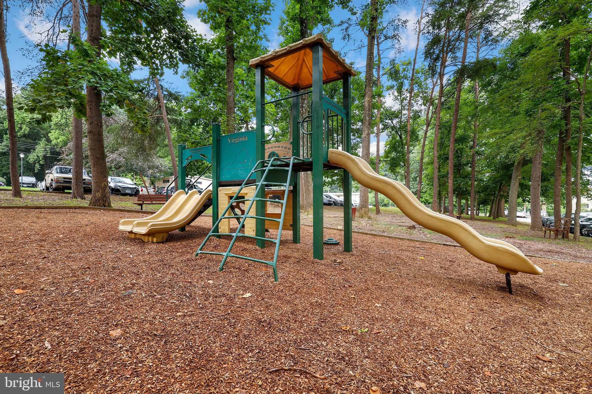 FAIRFAX HERITAGE - Residential