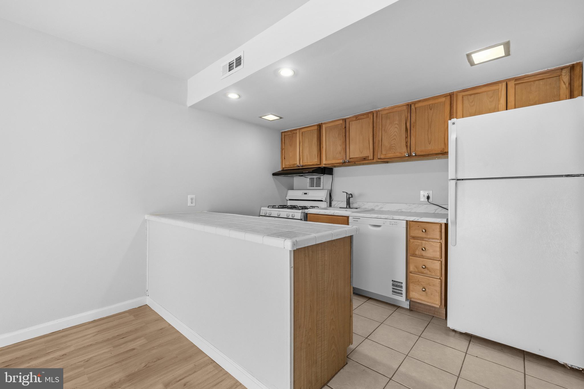 FAIRFAX HERITAGE - Residential