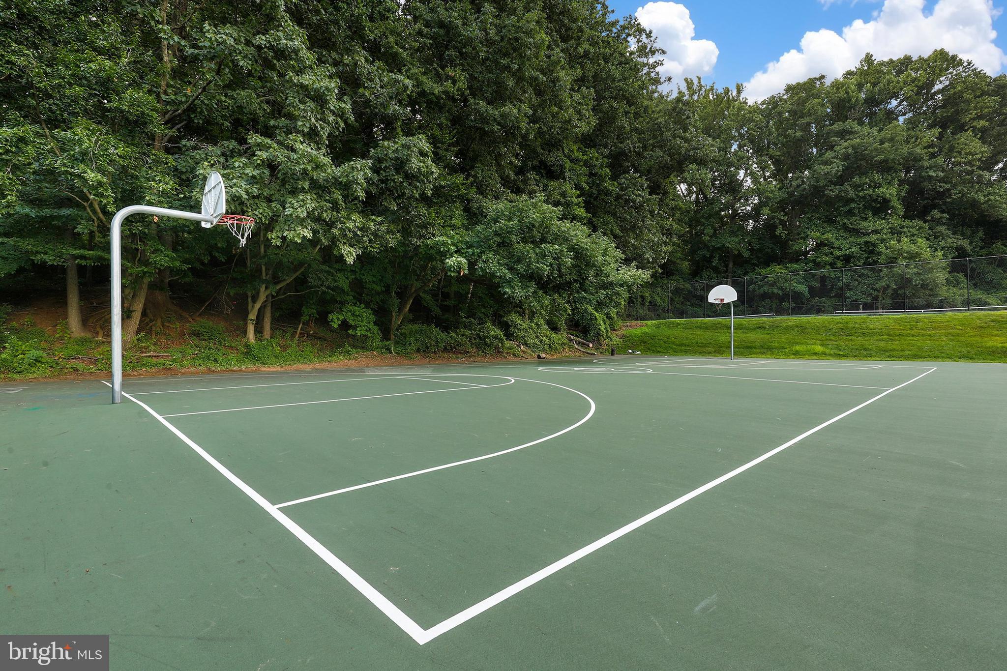 FAIRFAX HERITAGE - Residential