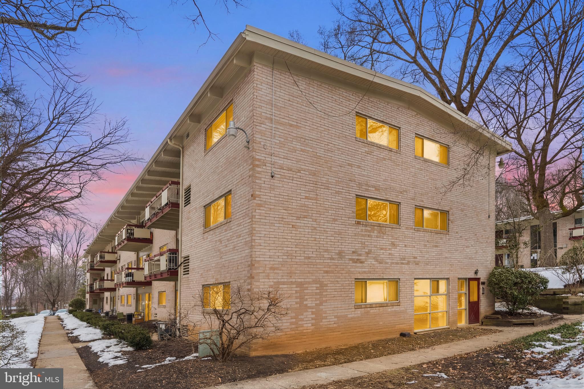 FAIRFAX HERITAGE - Residential