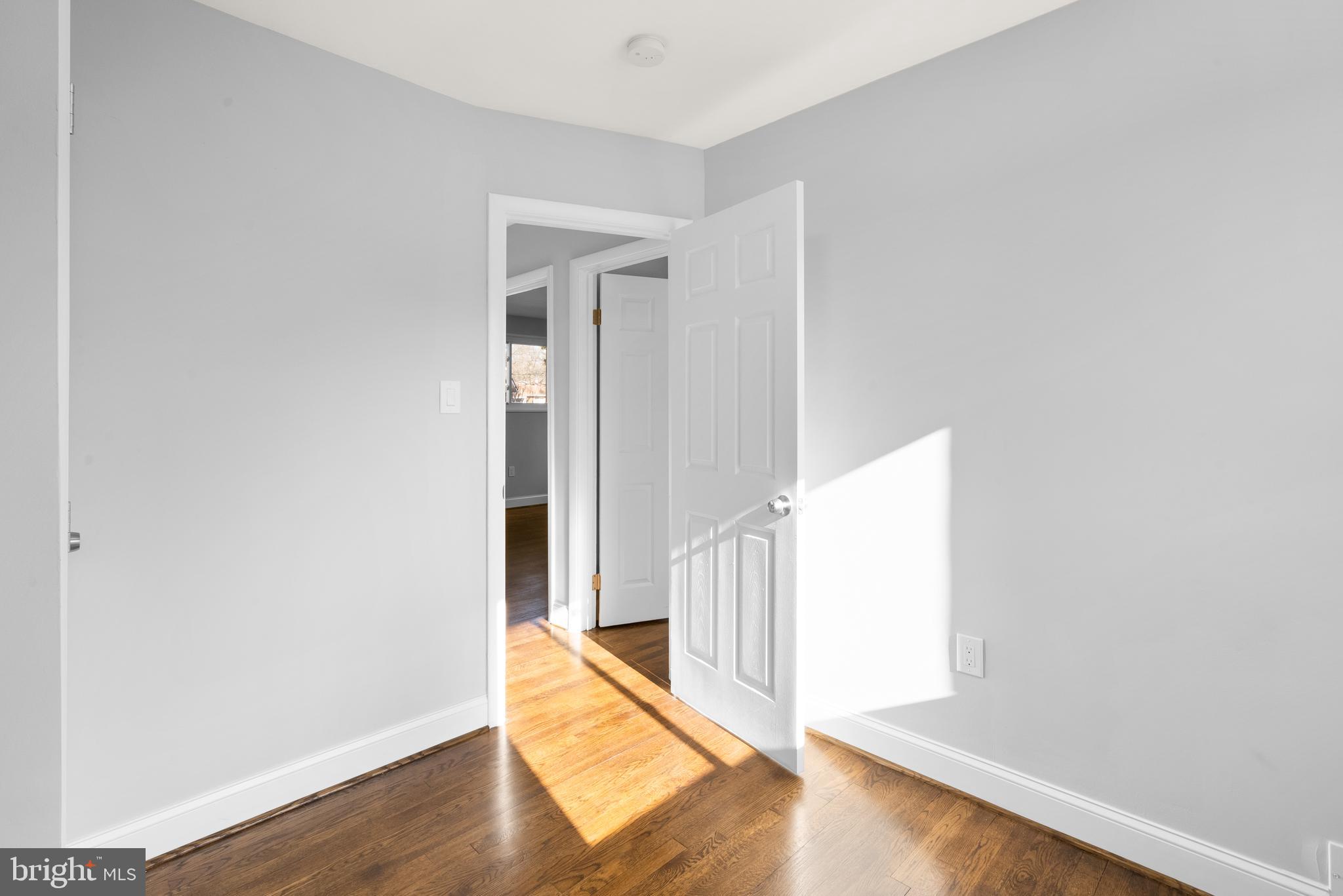 COLLEGE PARK ESTATES - Residential