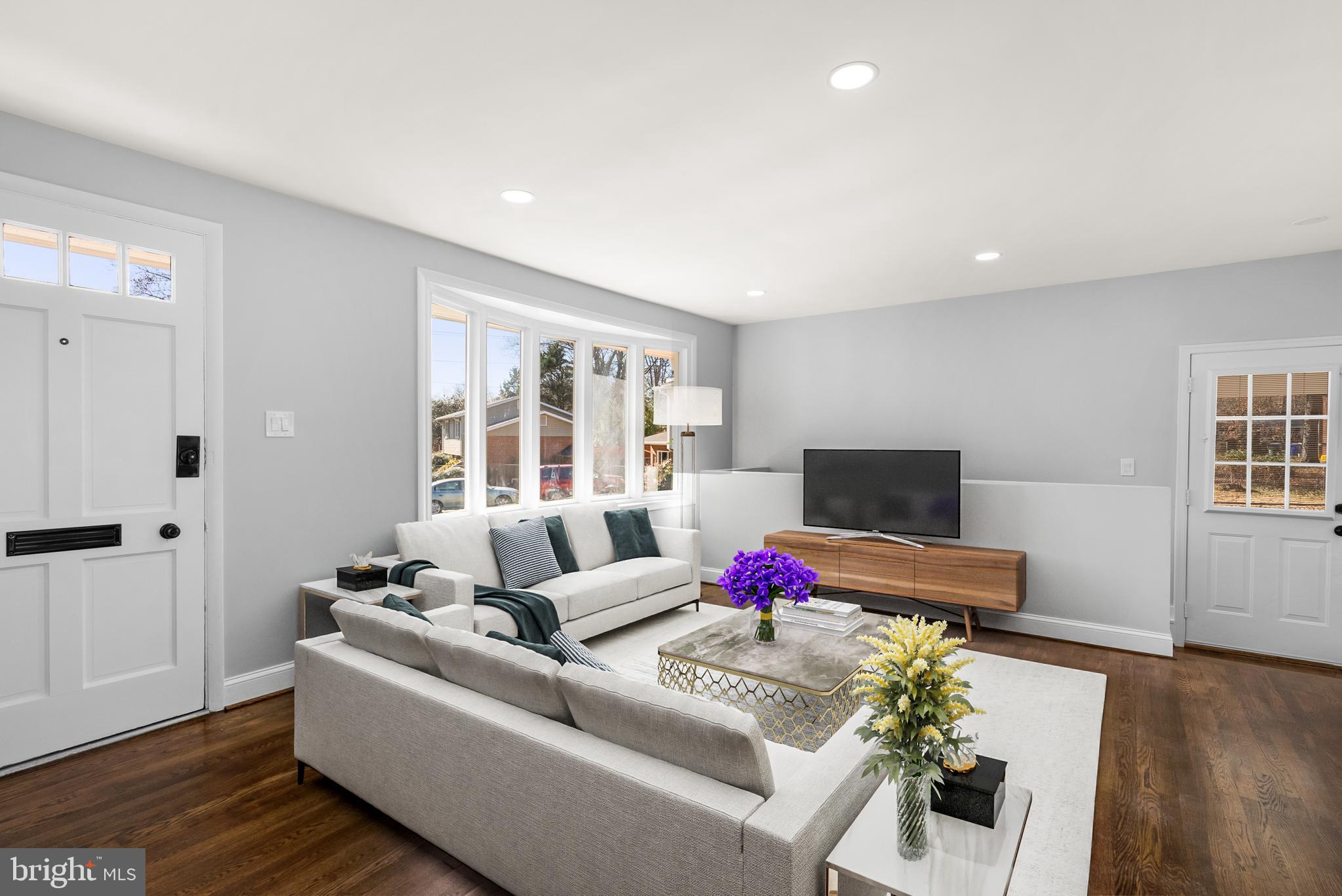 COLLEGE PARK ESTATES - Residential