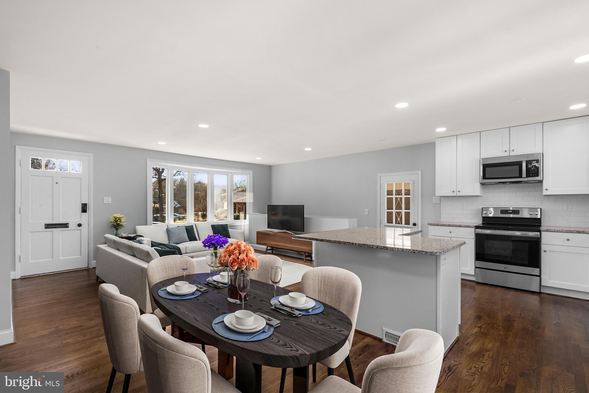 COLLEGE PARK ESTATES - Residential