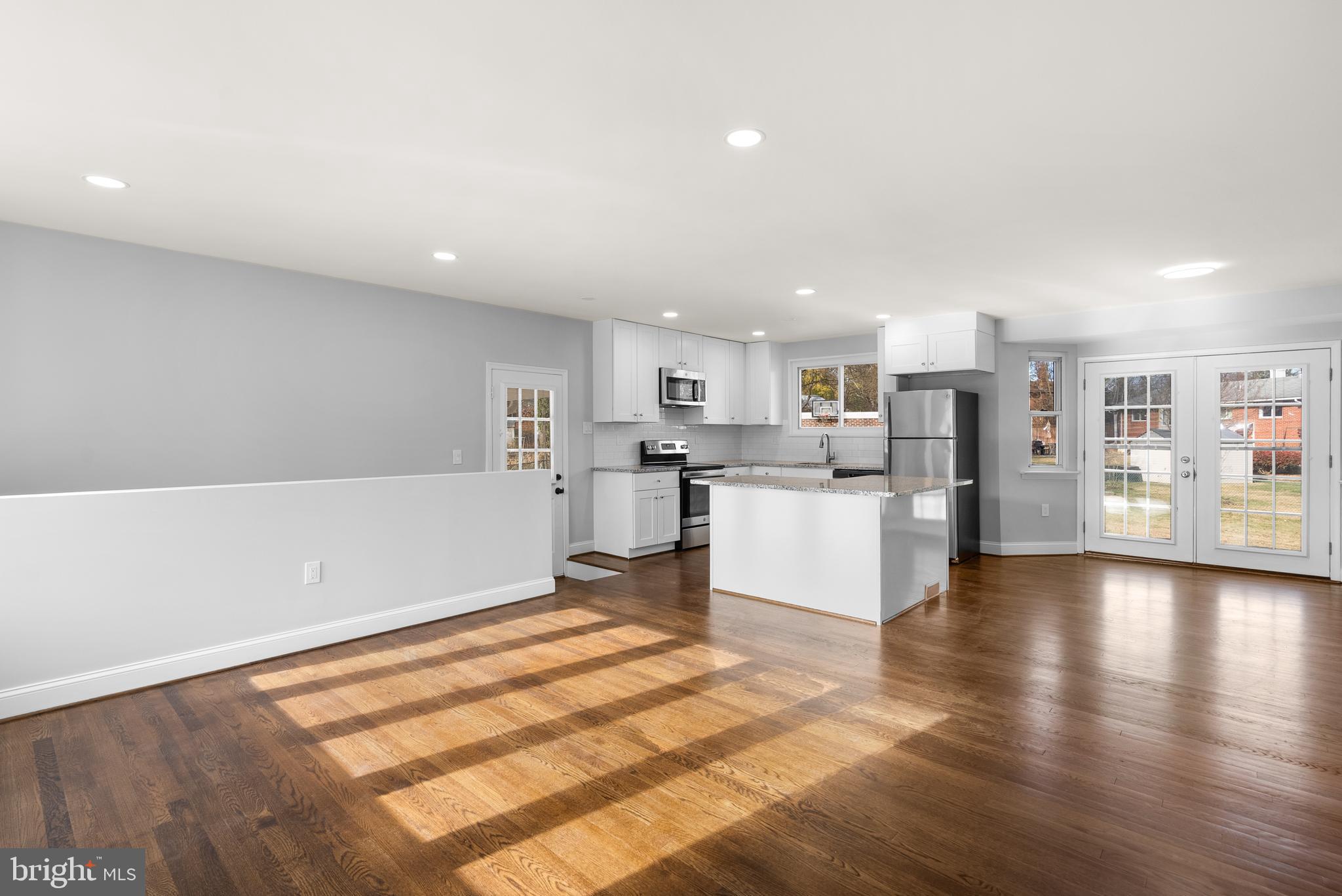 COLLEGE PARK ESTATES - Residential