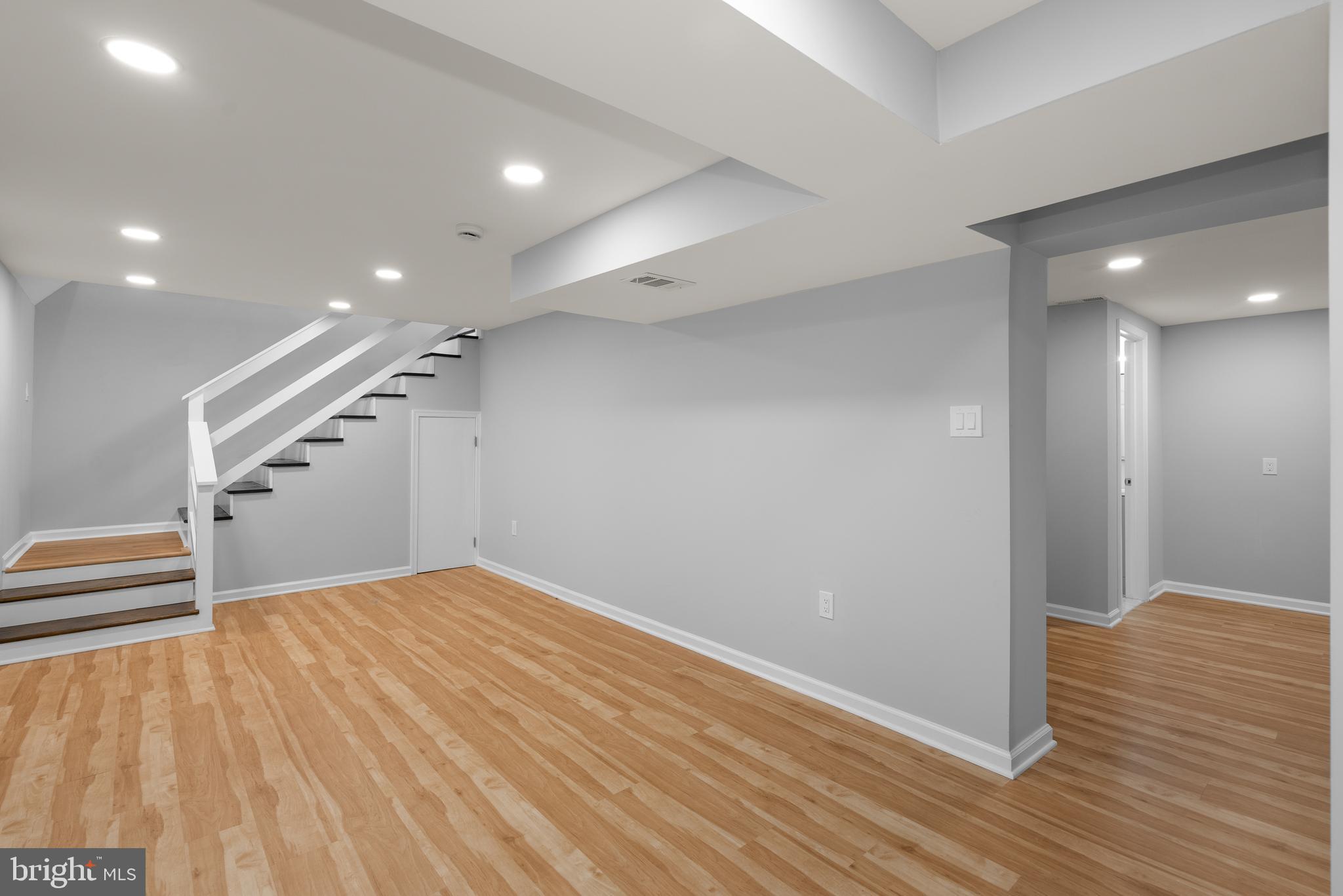 COLLEGE PARK ESTATES - Residential