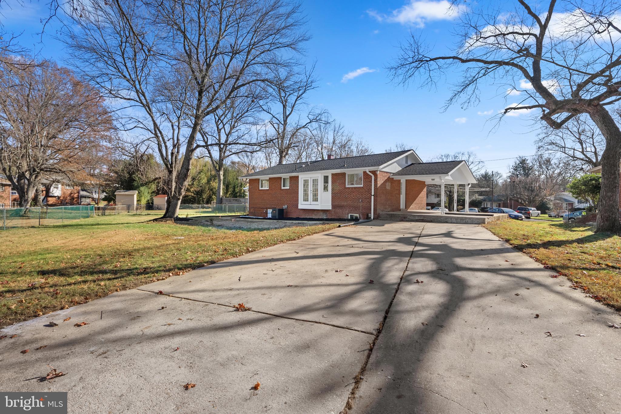 COLLEGE PARK ESTATES - Residential