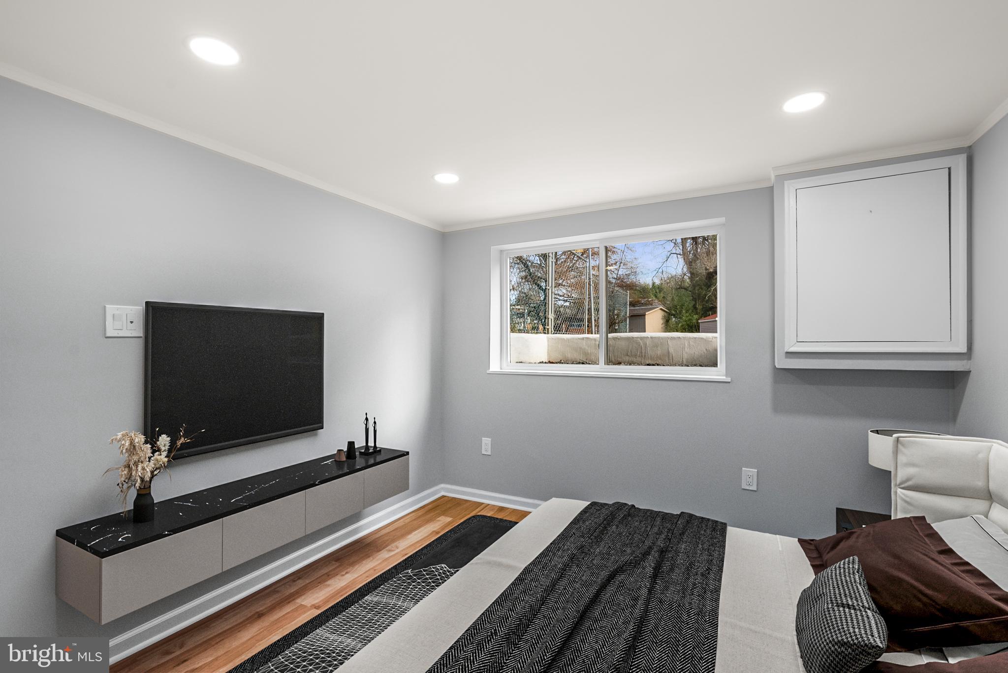 COLLEGE PARK ESTATES - Residential