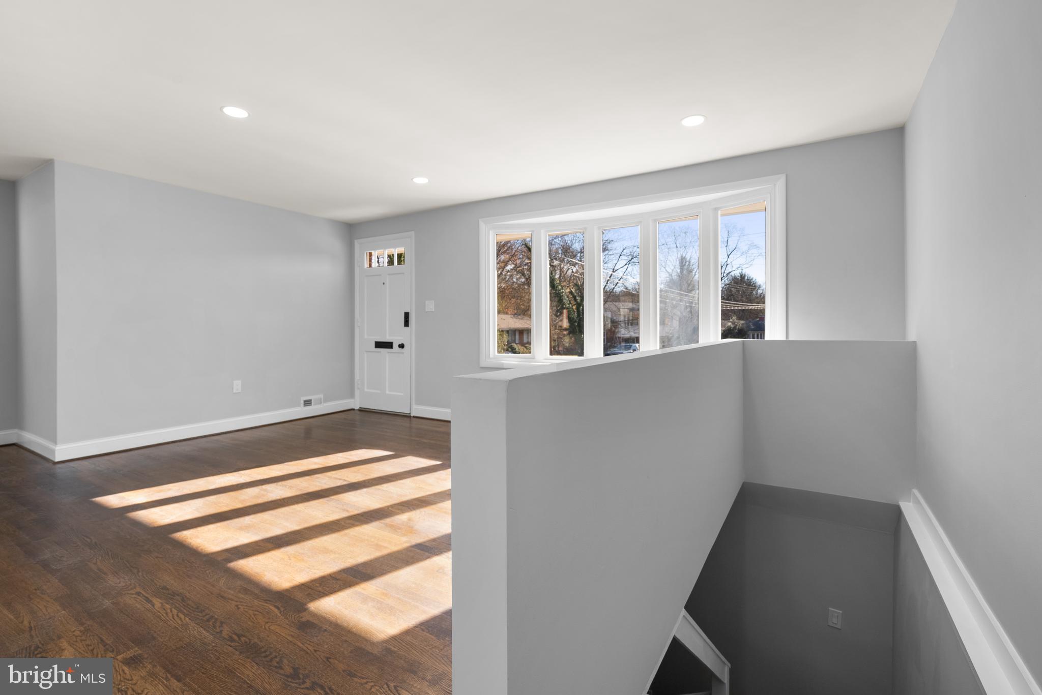 COLLEGE PARK ESTATES - Residential