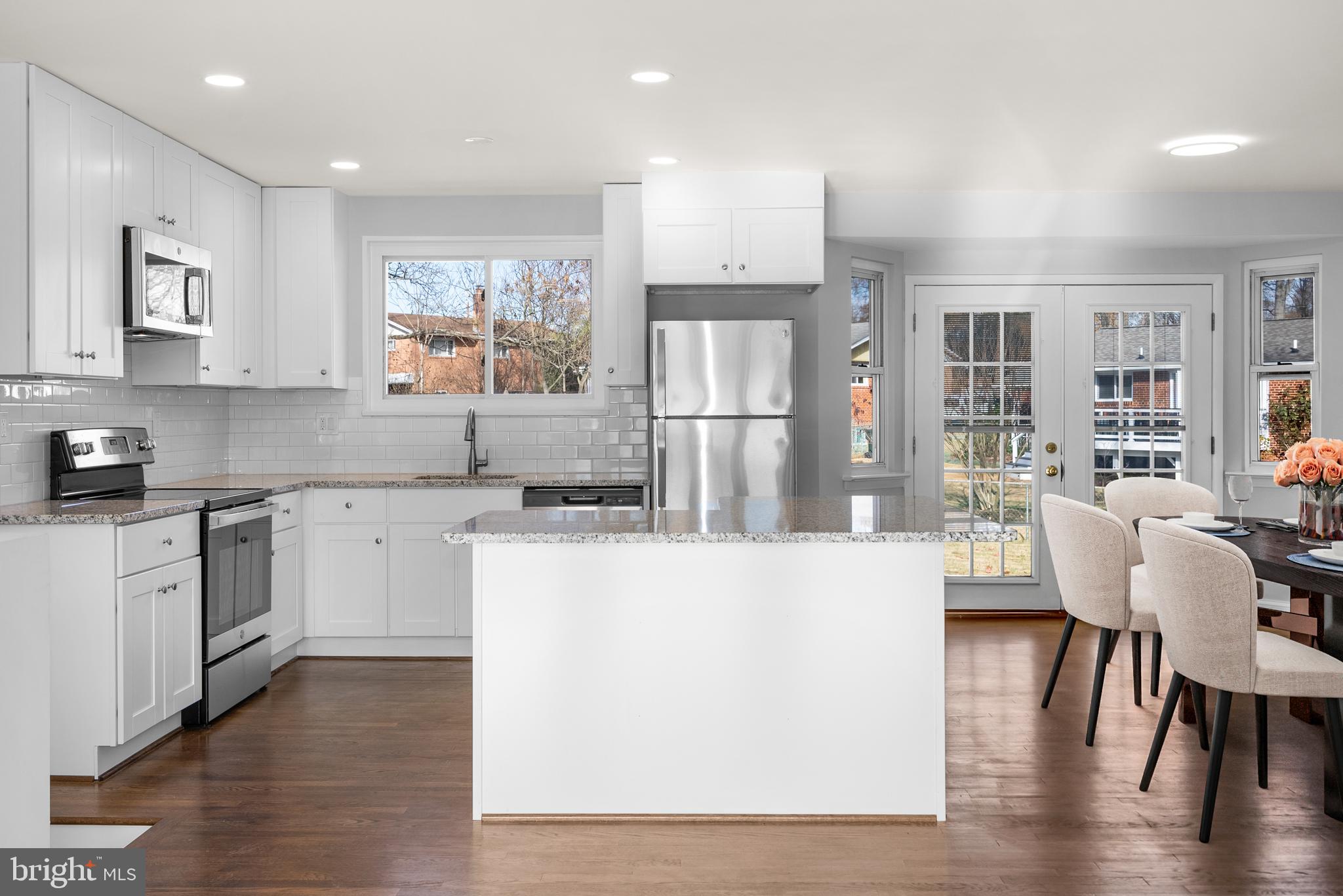 COLLEGE PARK ESTATES - Residential