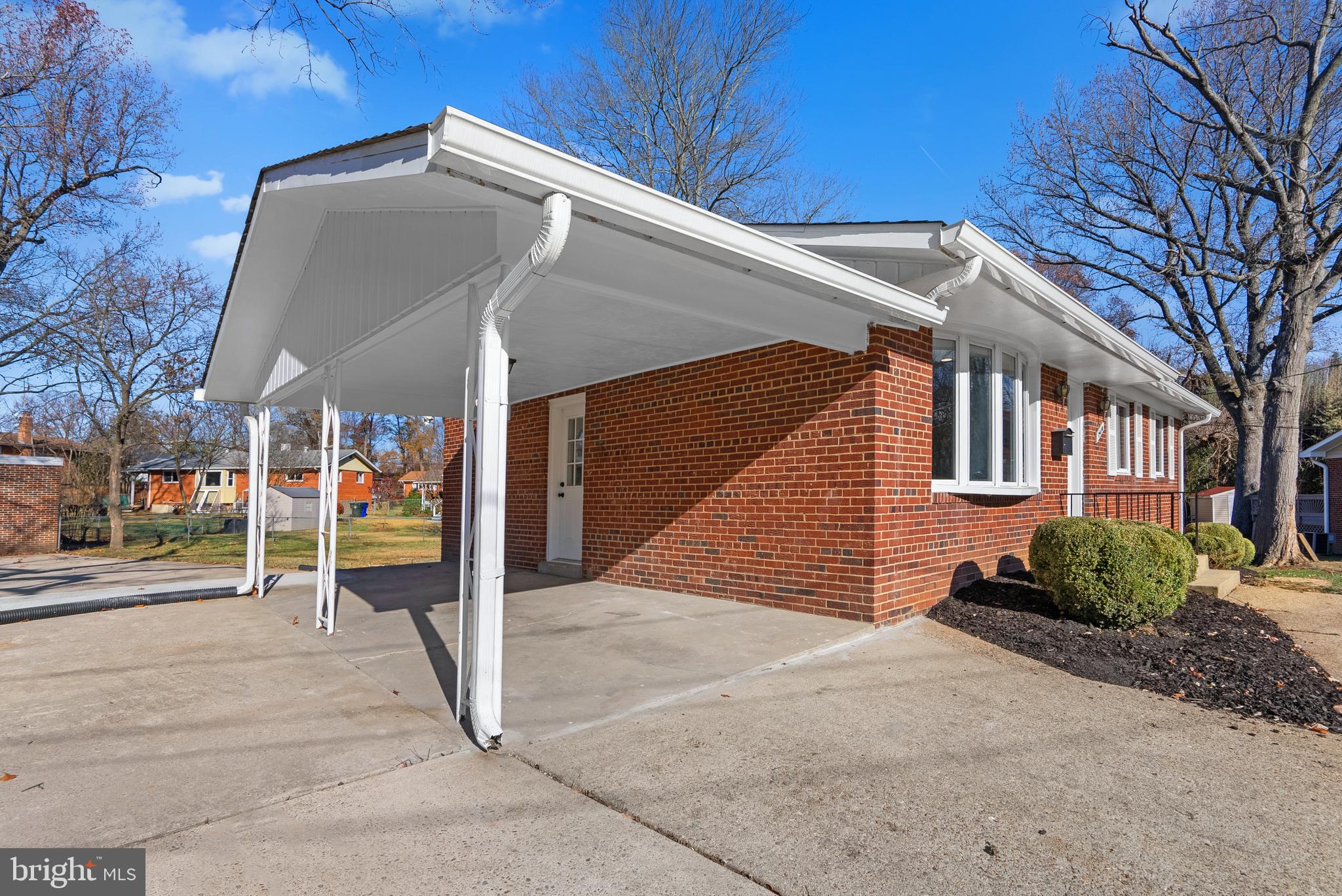 COLLEGE PARK ESTATES - Residential