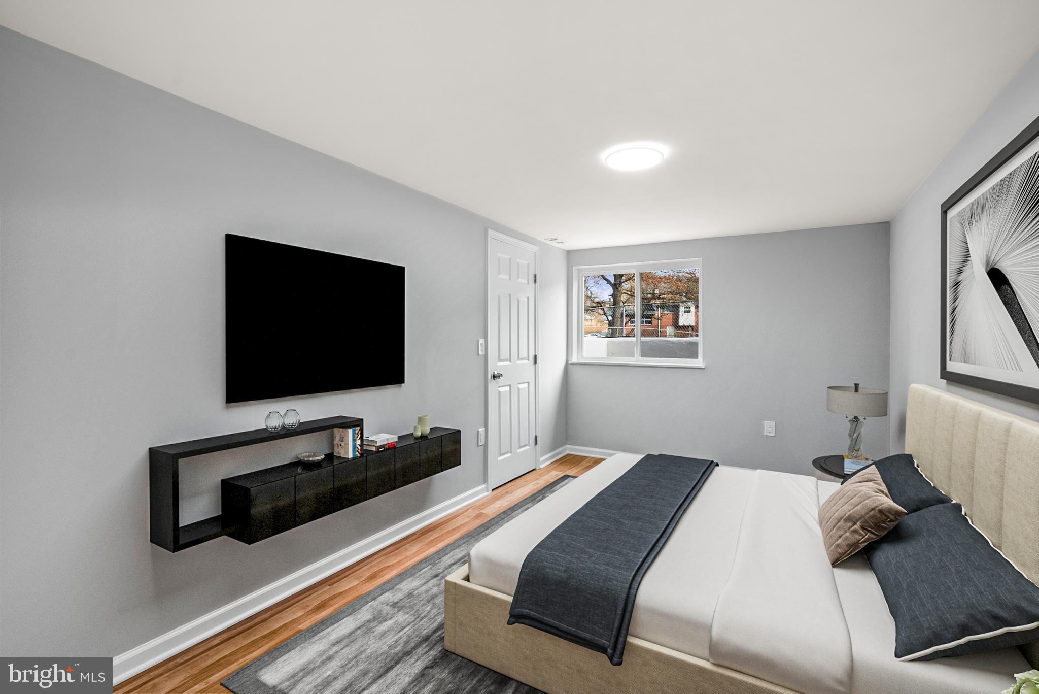 COLLEGE PARK ESTATES - Residential