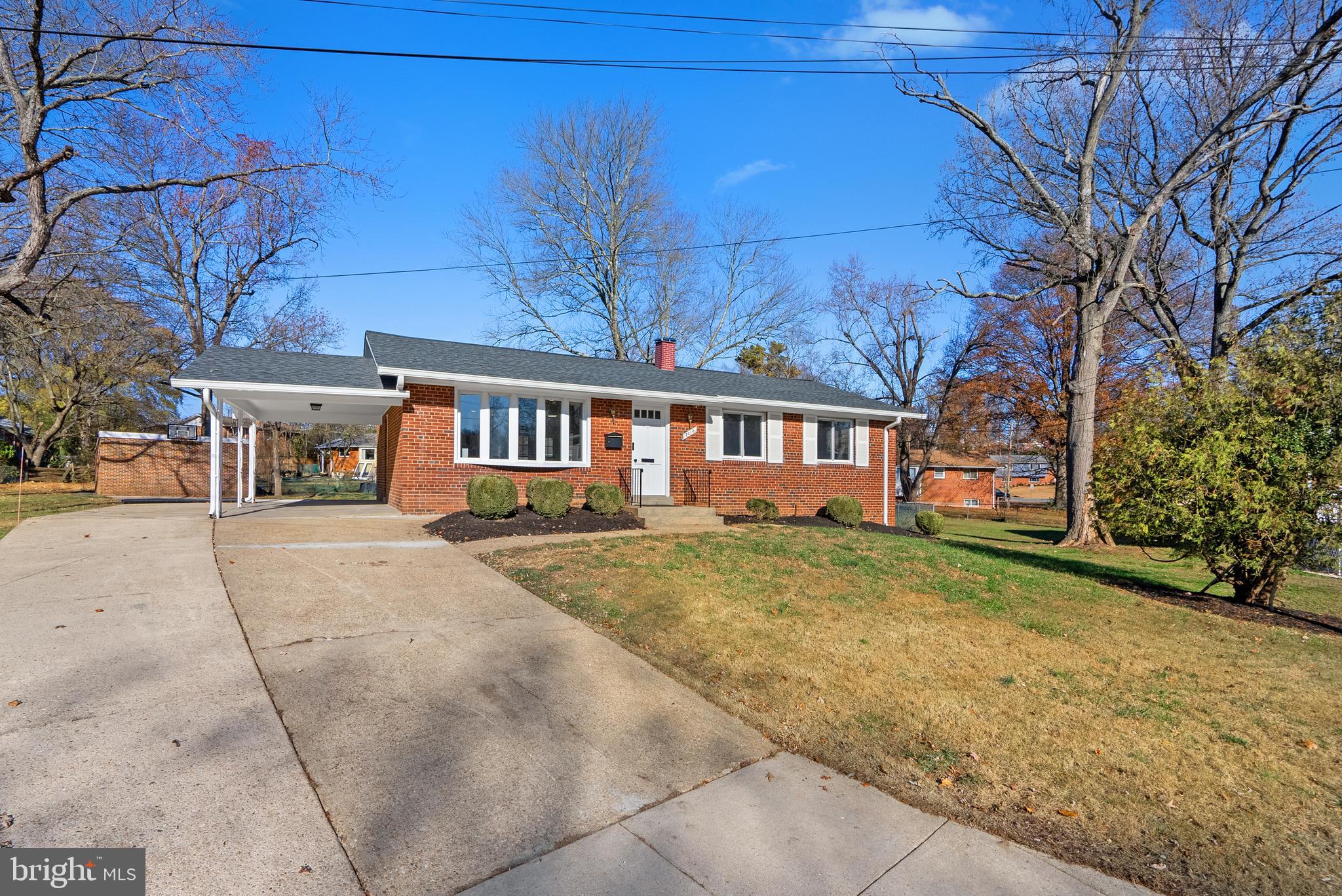 COLLEGE PARK ESTATES - Residential