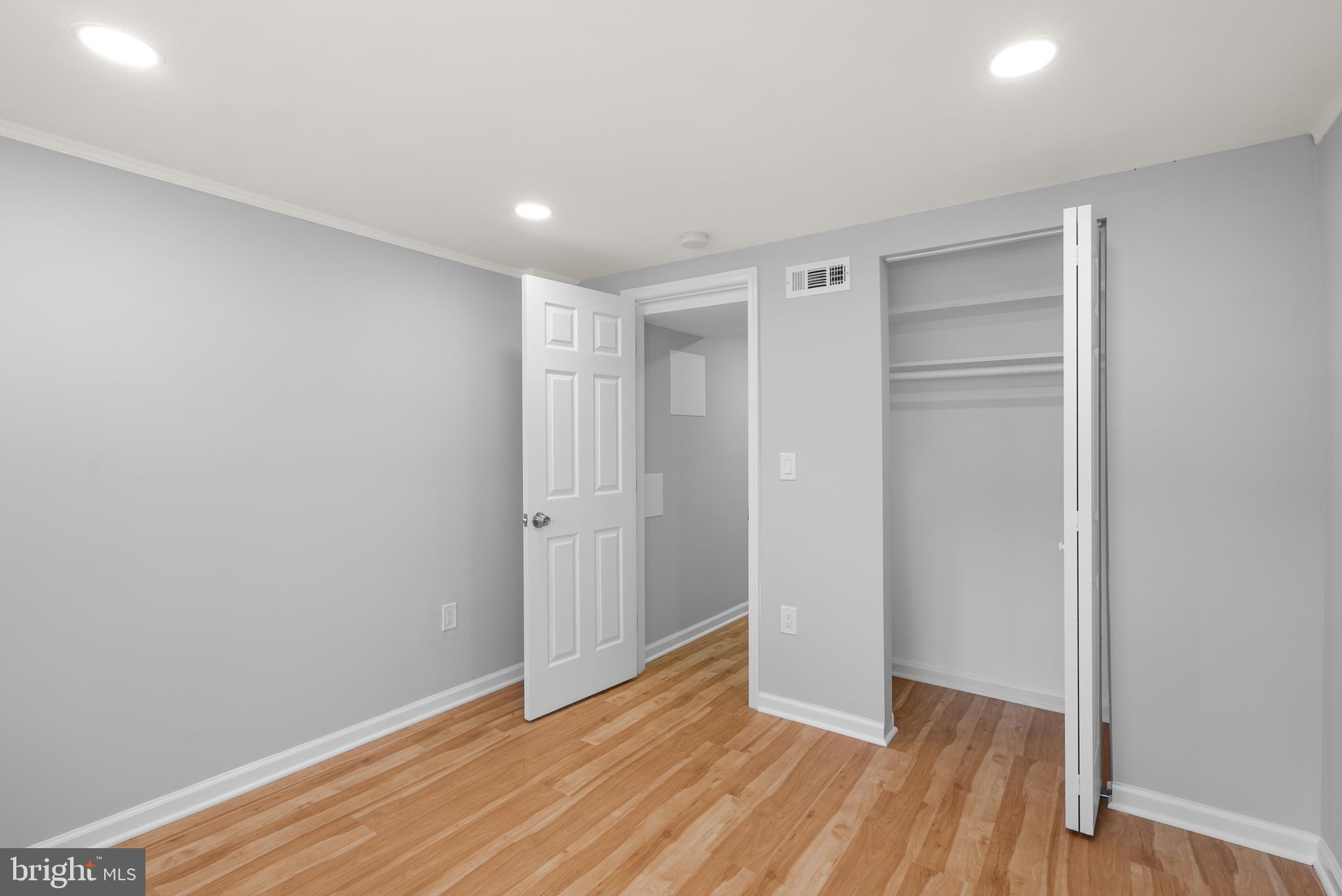 COLLEGE PARK ESTATES - Residential