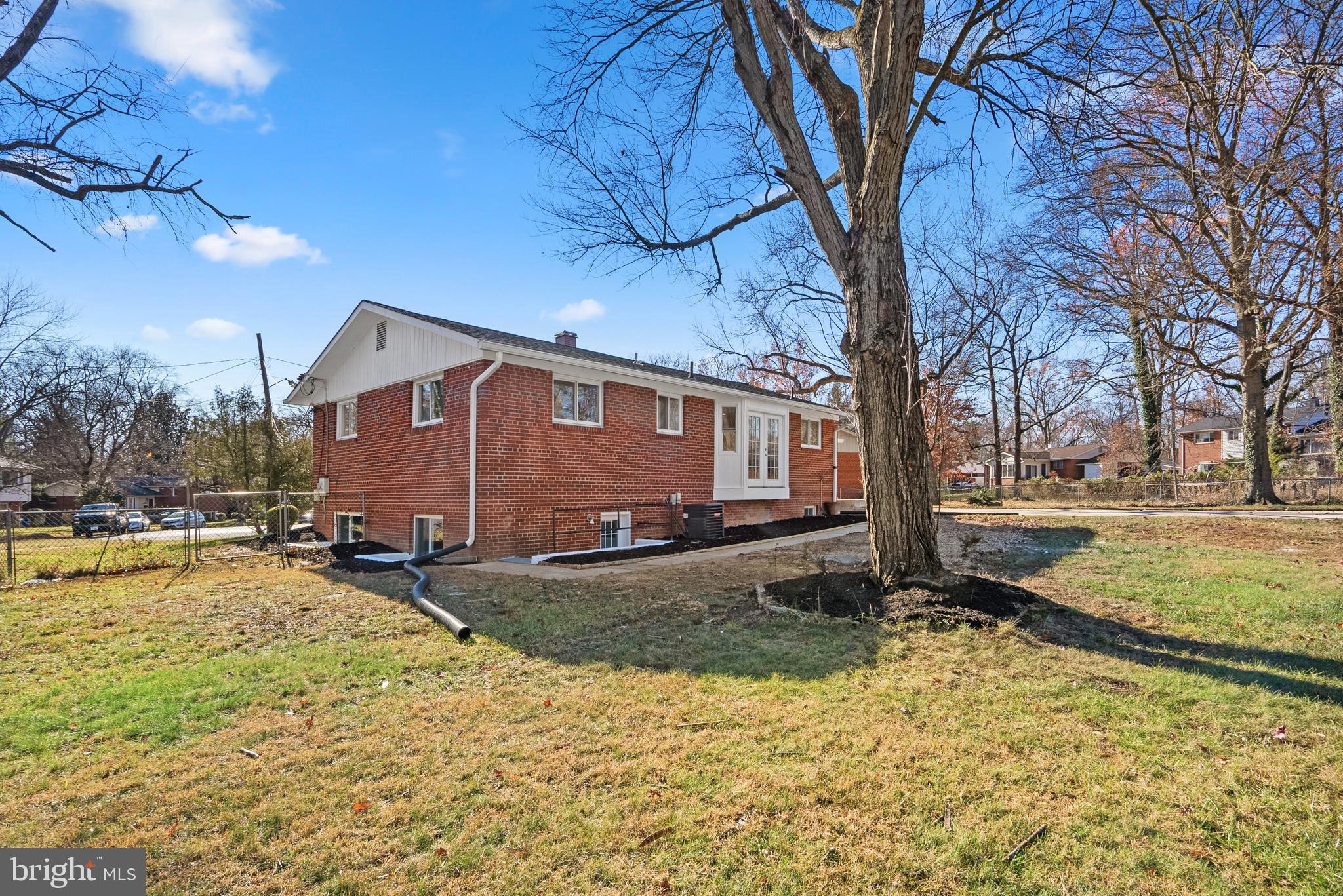 COLLEGE PARK ESTATES - Residential