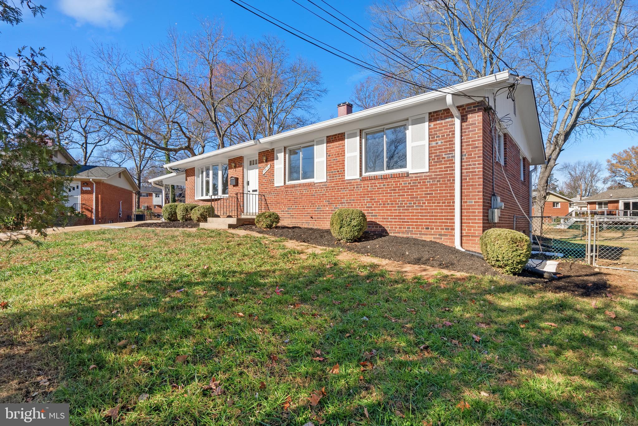 COLLEGE PARK ESTATES - Residential