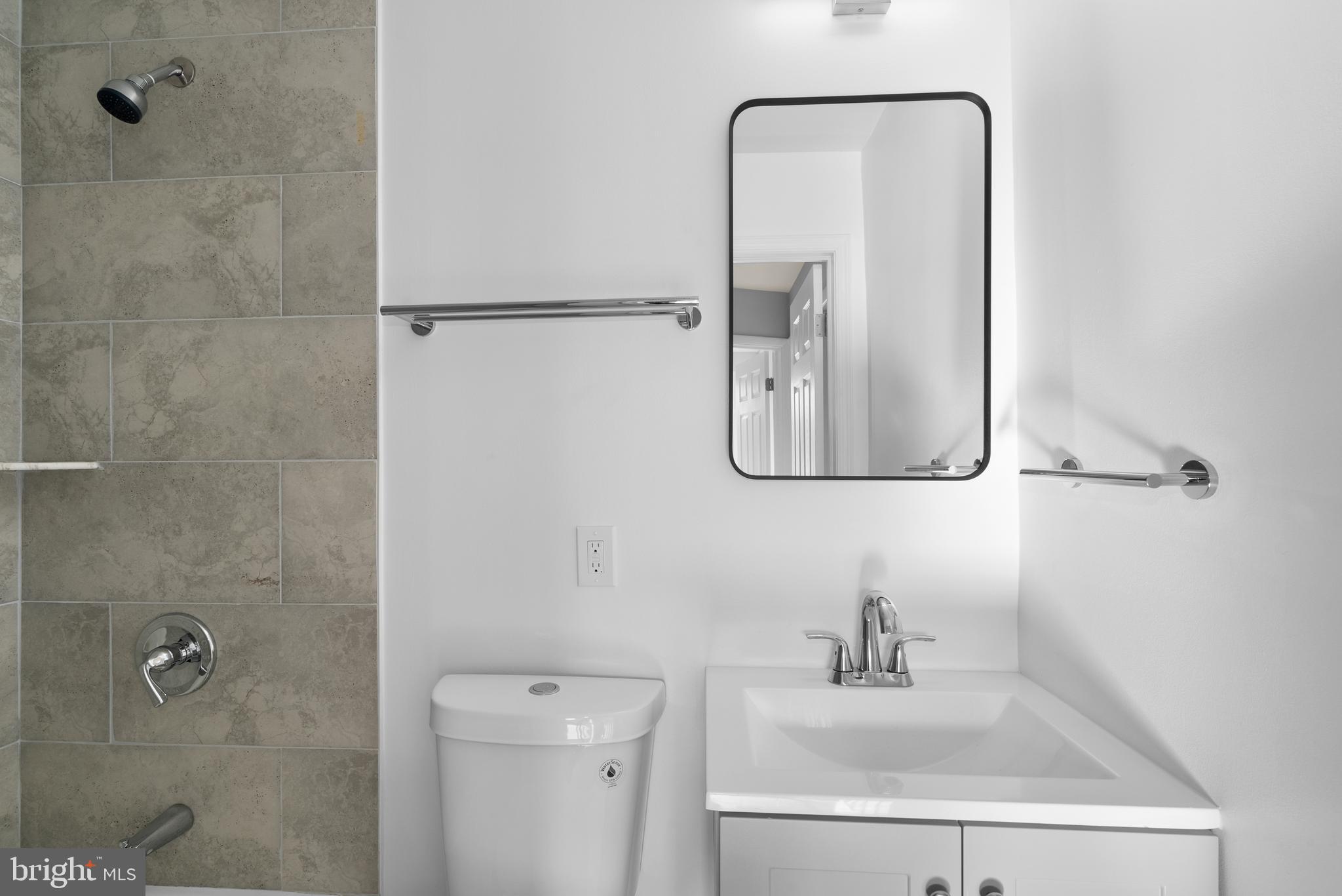 COLLEGE PARK ESTATES - Residential