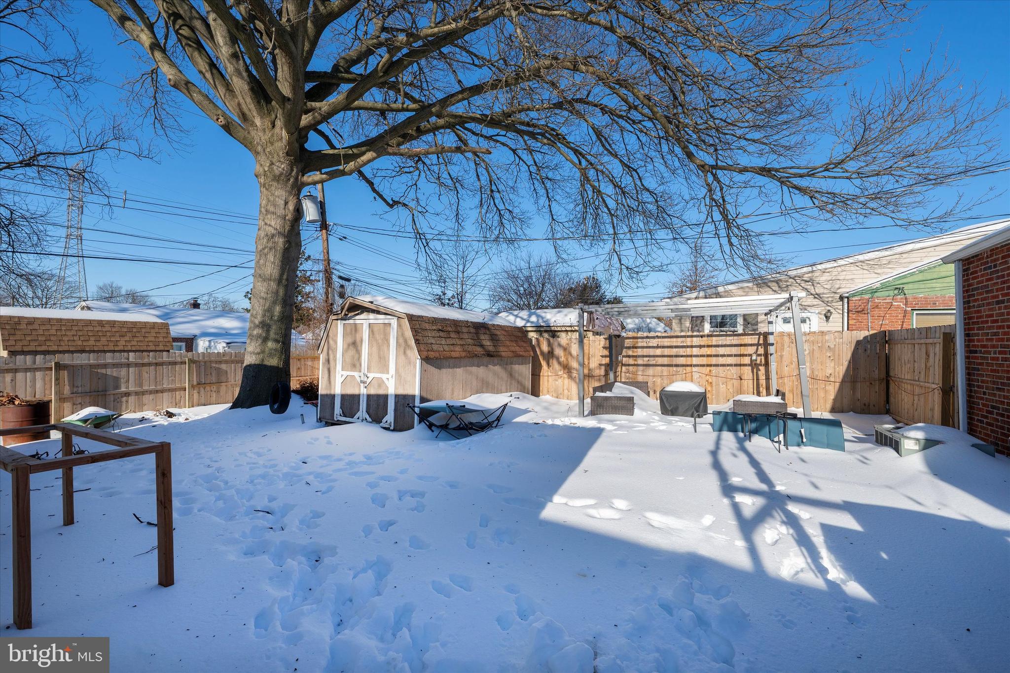 MANOR PARK - Residential