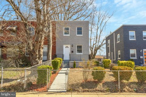 610 S HENRY STREET ALEXANDRIA VA 22314