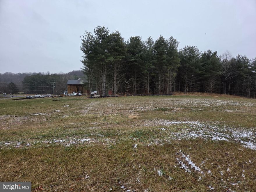 Serine country setting in new Community of Liberty Grove.  No builder tie in.  However, if buyer needs a builder Gemcraft Homes has many floor plans to choose from to build the home of you dreams.  Taxes are estimated on land only.