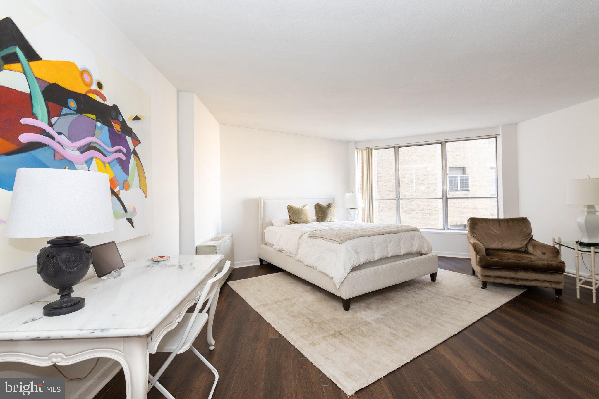 224 W RITTENHOUSE SQUARE 30 1704