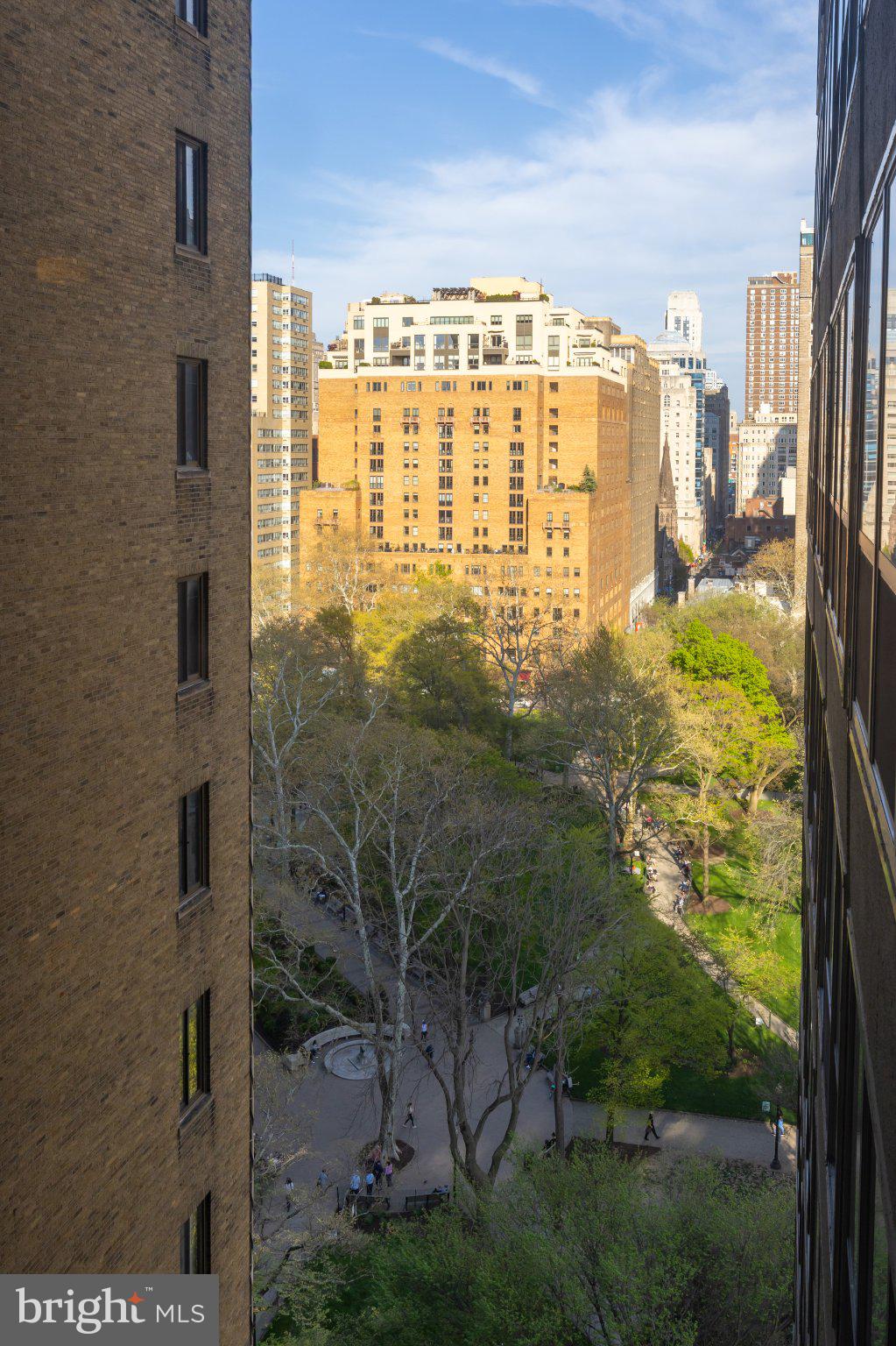 224 W RITTENHOUSE SQUARE 30 1704