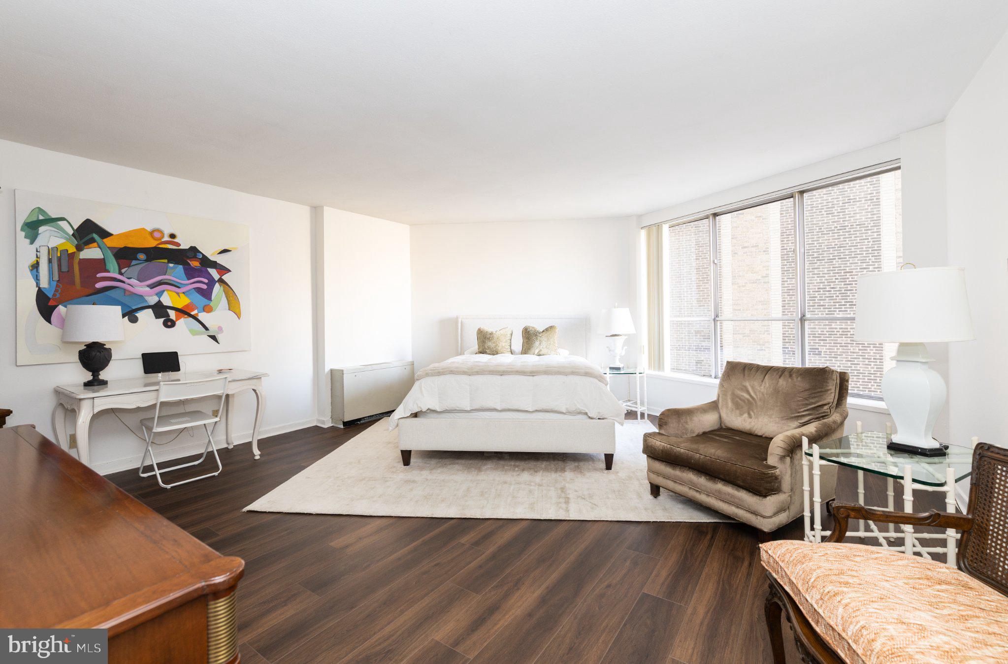 224 W RITTENHOUSE SQUARE 30 1704