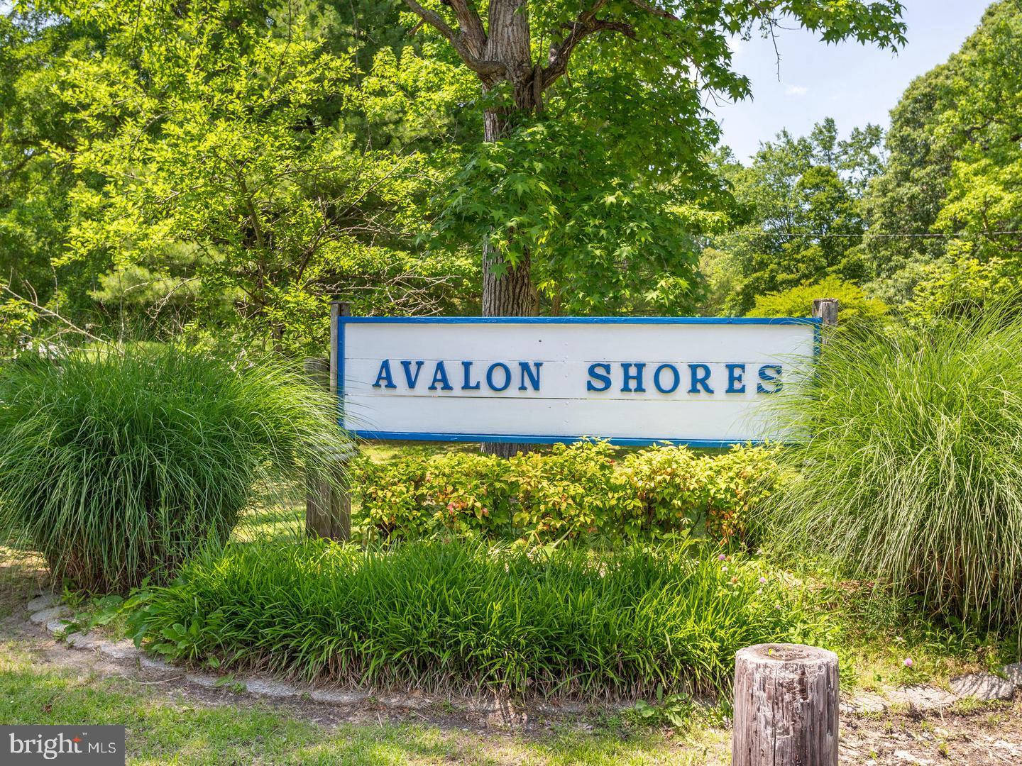 AVALON SHORES - Residential