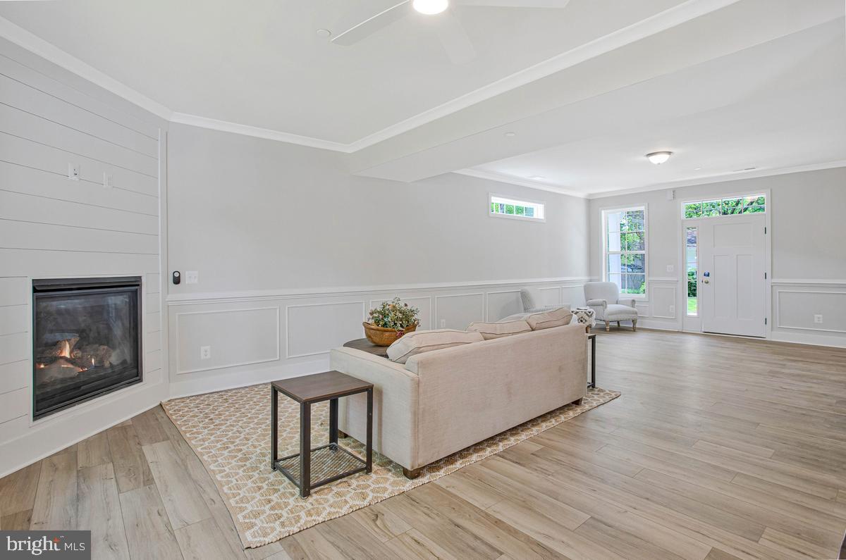 AVALON SHORES - Residential
