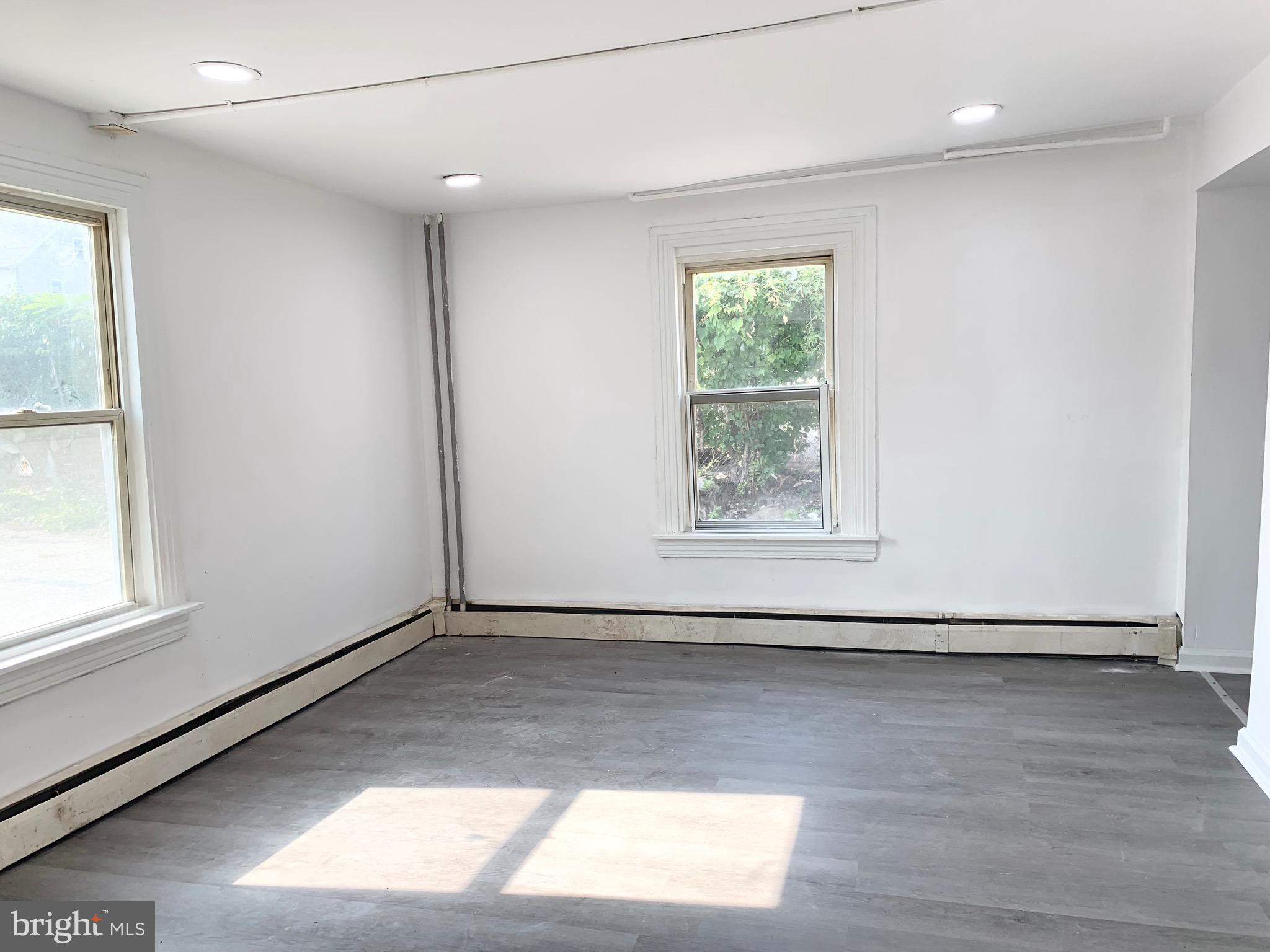 CLIFTON HEIGHTS - Residential Lease