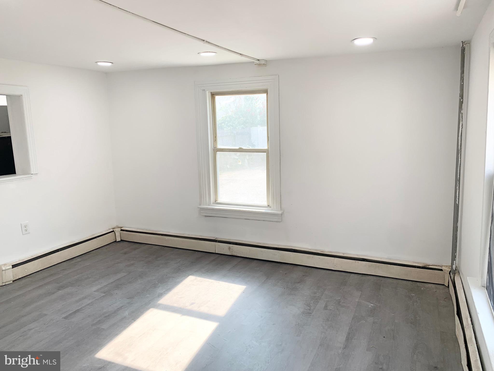 CLIFTON HEIGHTS - Residential Lease