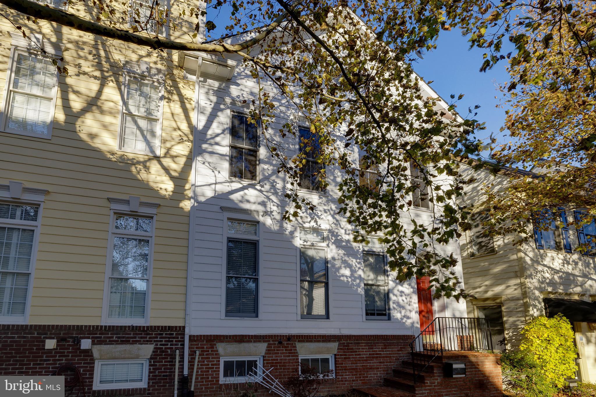 KENTLANDS MIDTOWN - Residential Lease