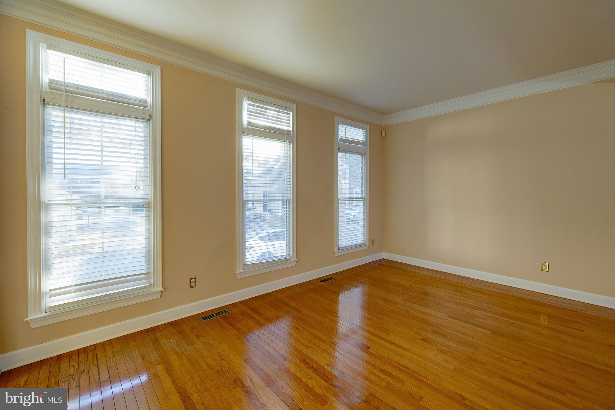 KENTLANDS MIDTOWN - Residential Lease