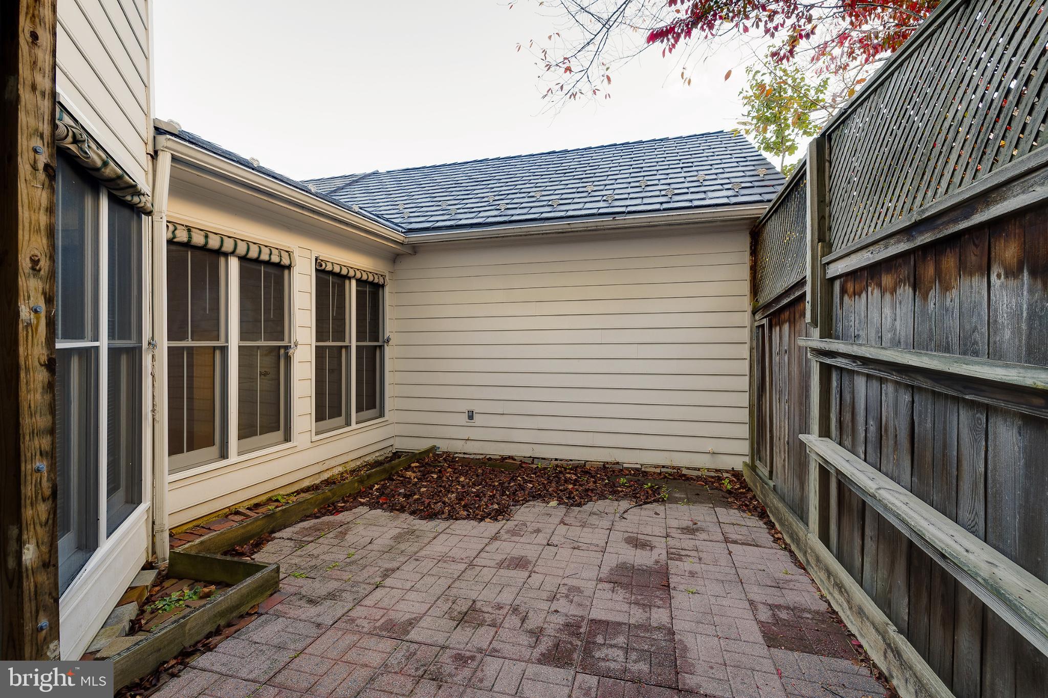 KENTLANDS MIDTOWN - Residential Lease