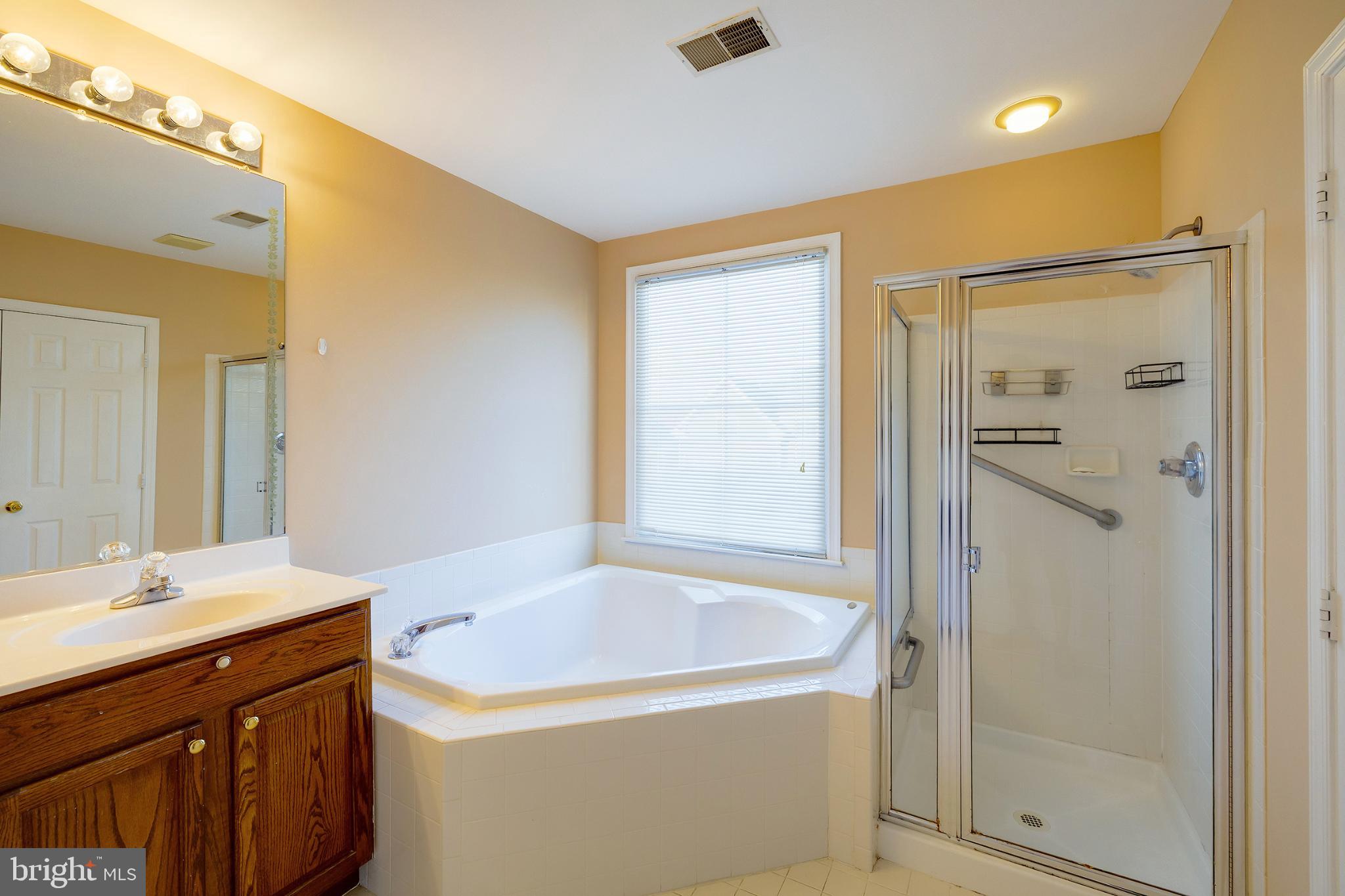 KENTLANDS MIDTOWN - Residential Lease