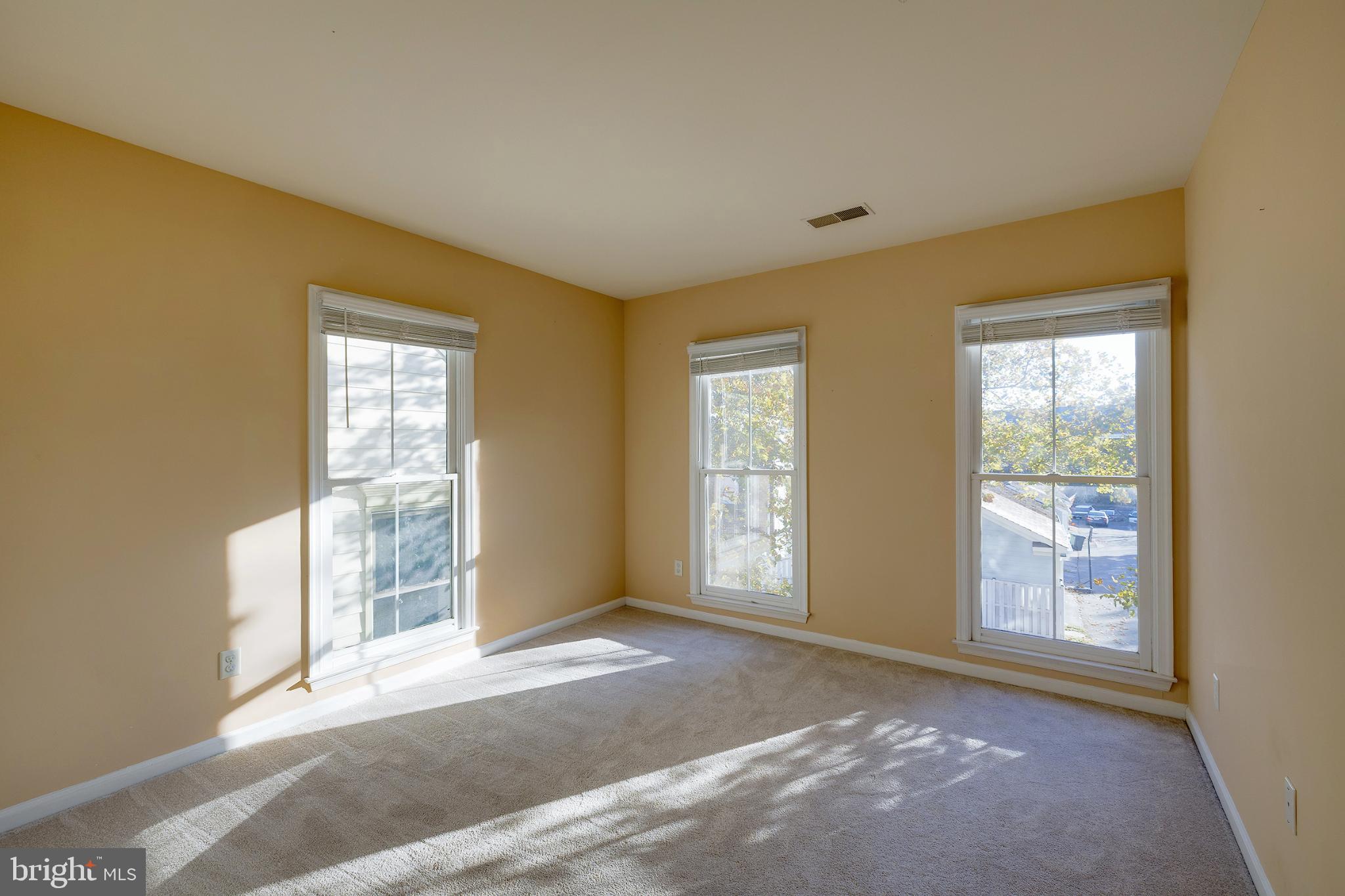 KENTLANDS MIDTOWN - Residential Lease