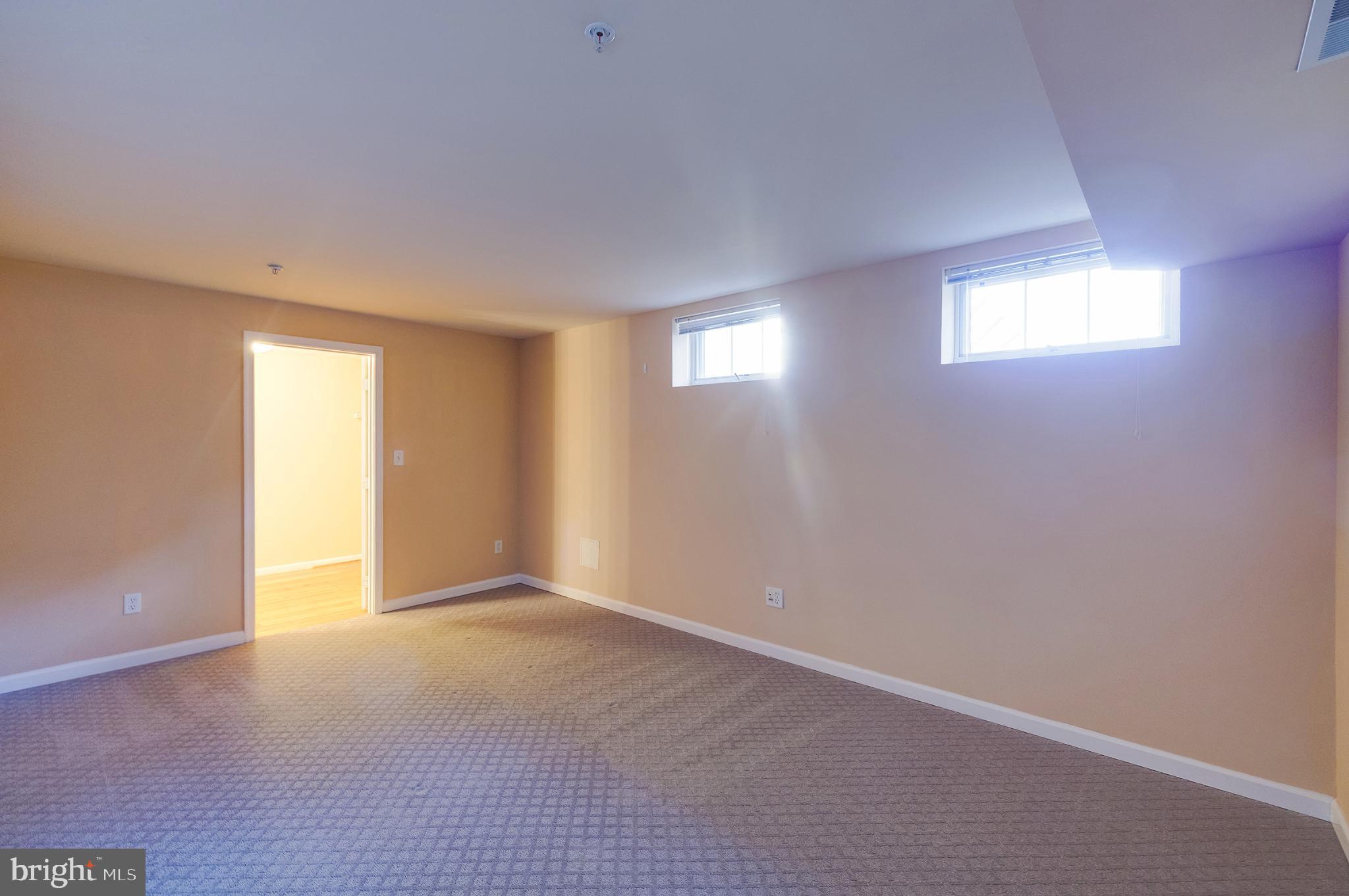 KENTLANDS MIDTOWN - Residential Lease