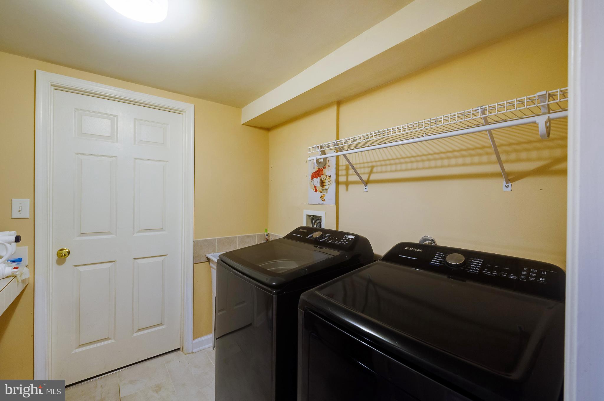 KENTLANDS MIDTOWN - Residential Lease